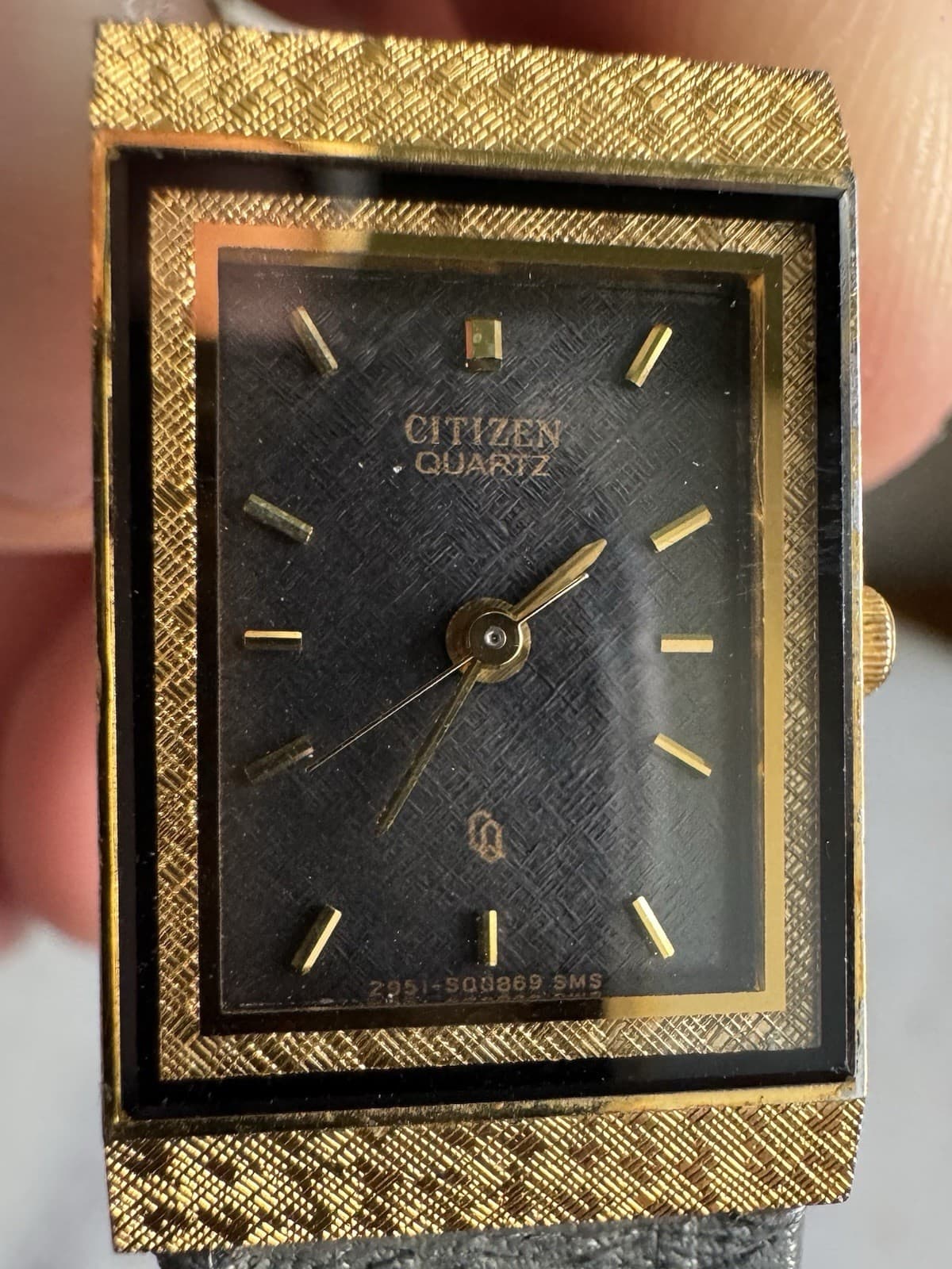 Classy Vintage Citizen Quartz 2951-S00869 Ladies Gold-Tone Tank Dress Watch - Thumbnail 11