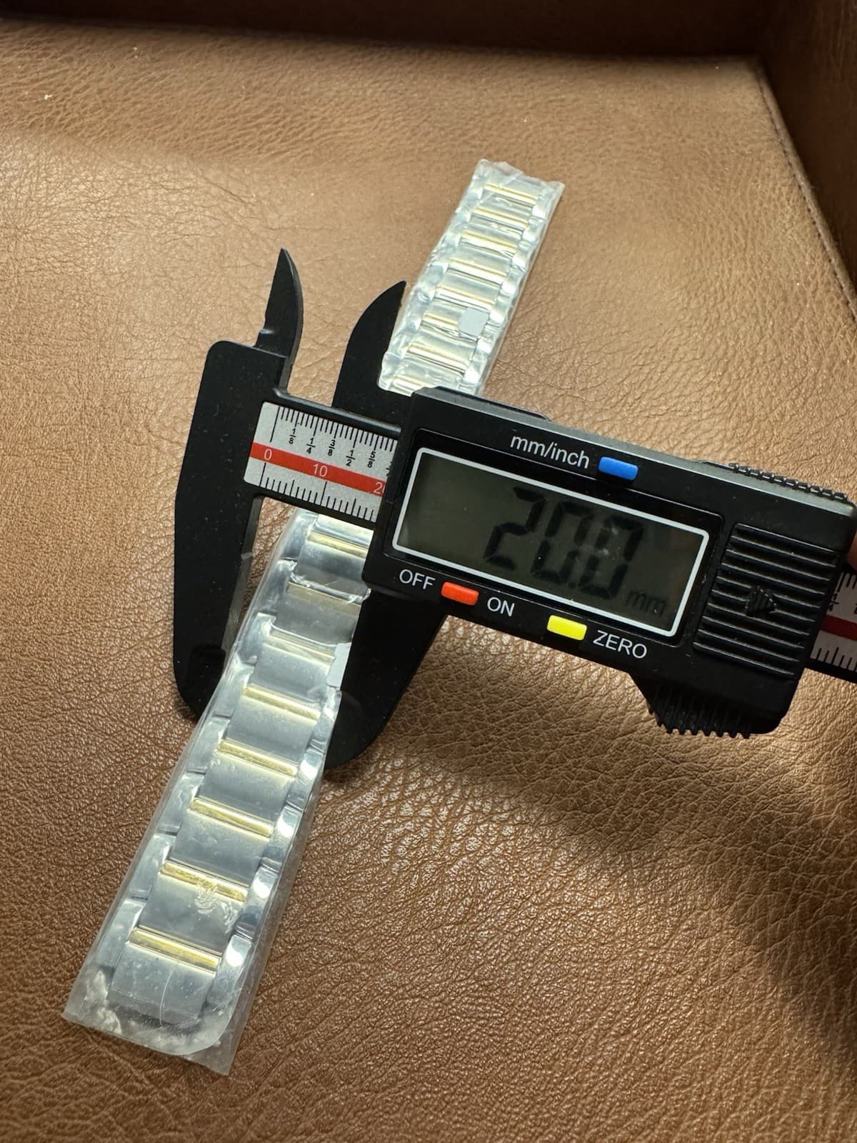 Bulova NOS Two-Tone Stainless Steel Watch Bracelet Band 20mmX8in Branded - Thumbnail 2