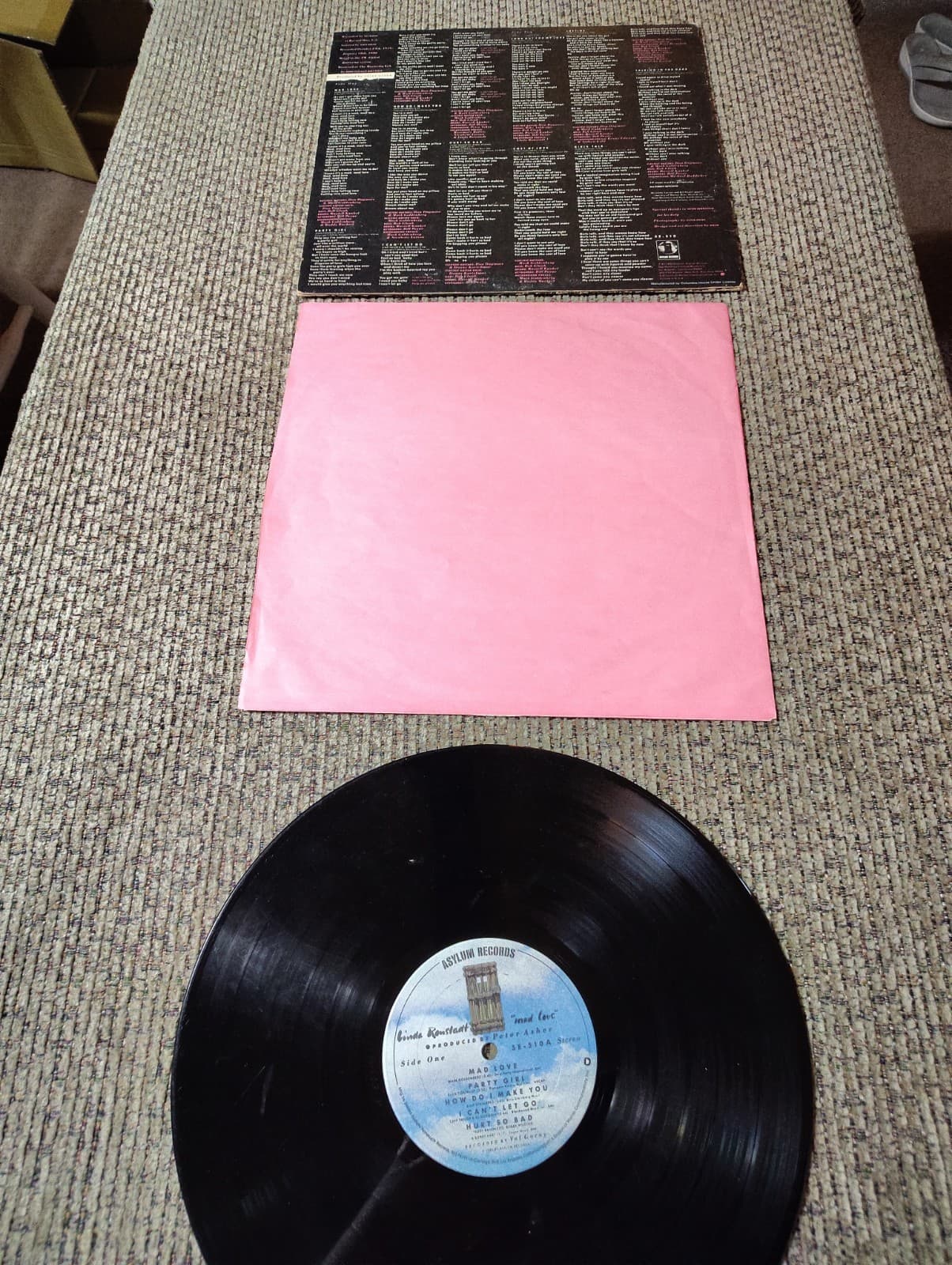 33 LP Vinyl Record Album Linda Ronstadt "Mad Love" Asylum Label 1980 FREE Ship - Thumbnail 5