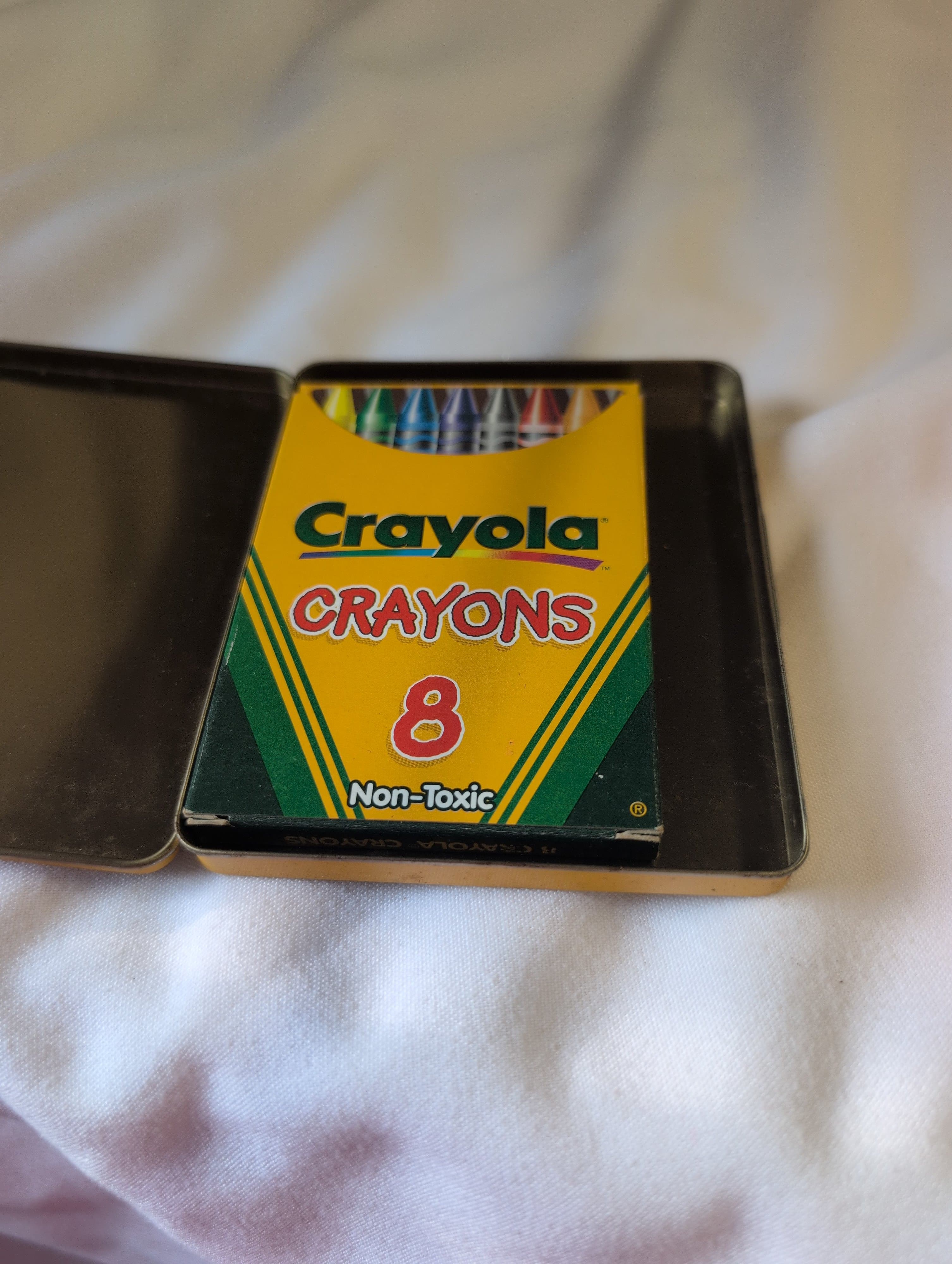 Vintage Crayola No. 8 Gold Medal School Crayons Tin - Thumbnail 11