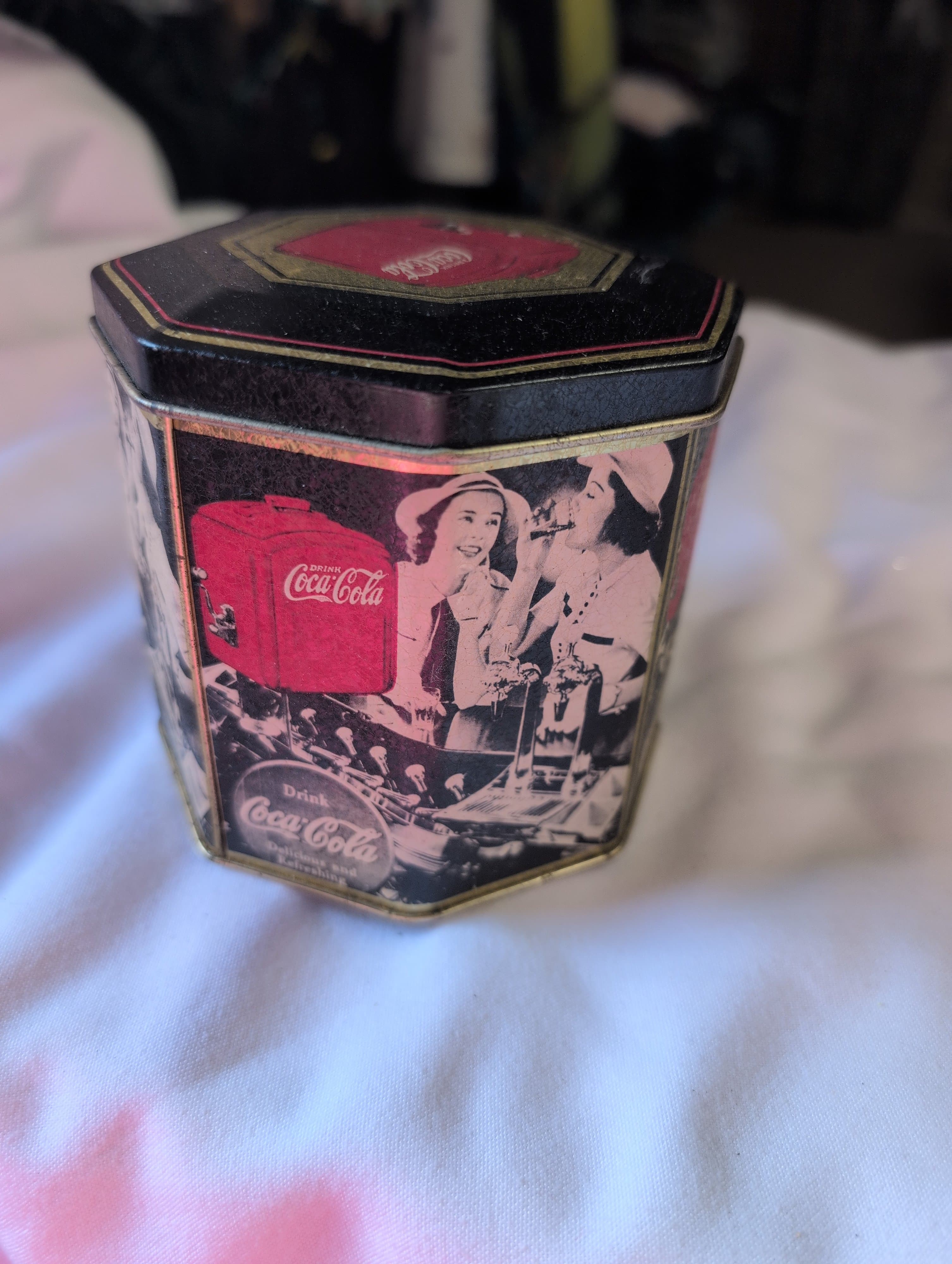 Coca-Cola Vintage Decorative Tin with Retro Design - Thumbnail 2