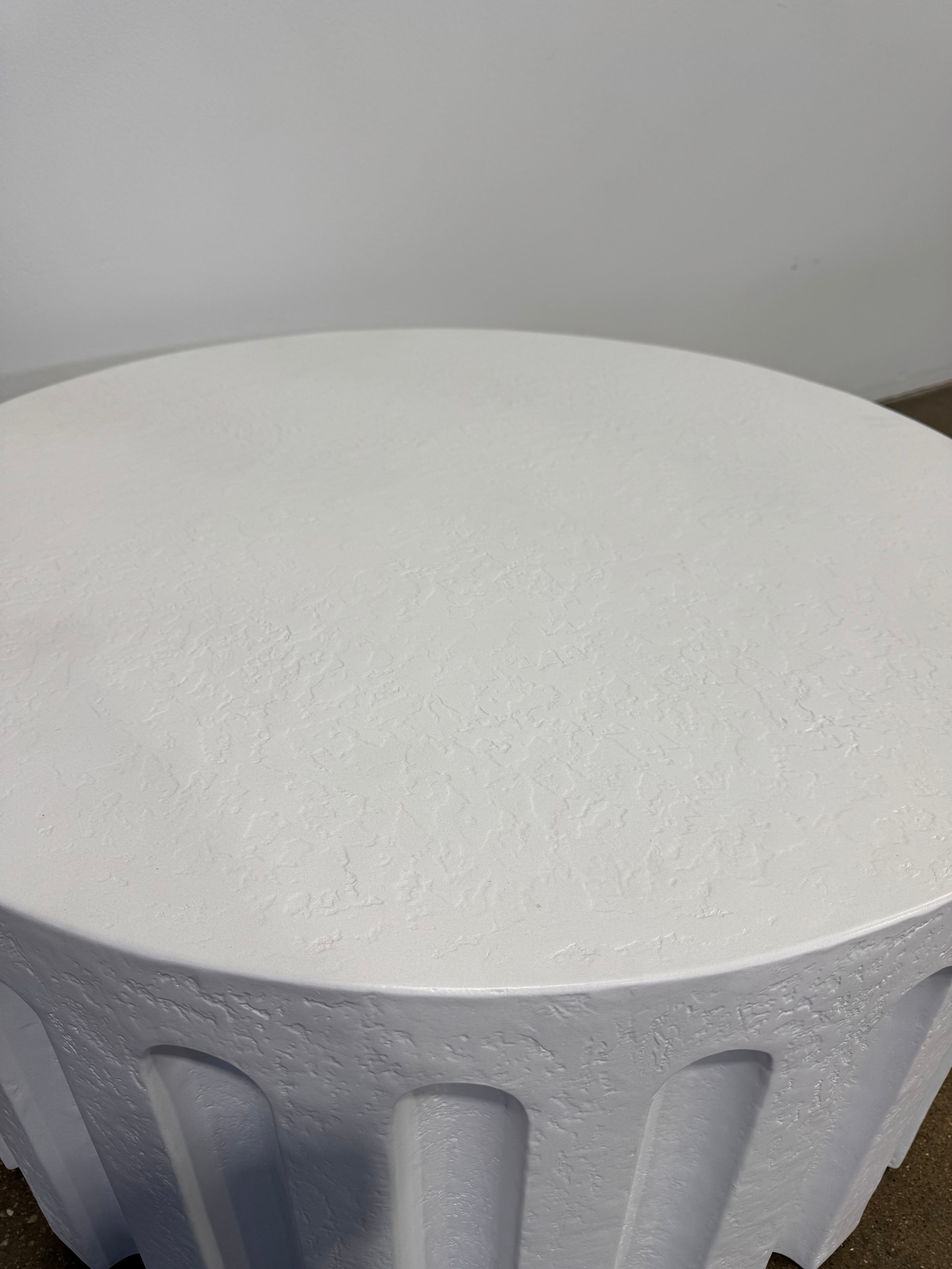 Moe's Eris Outdoor Coffee Table White - Thumbnail 3