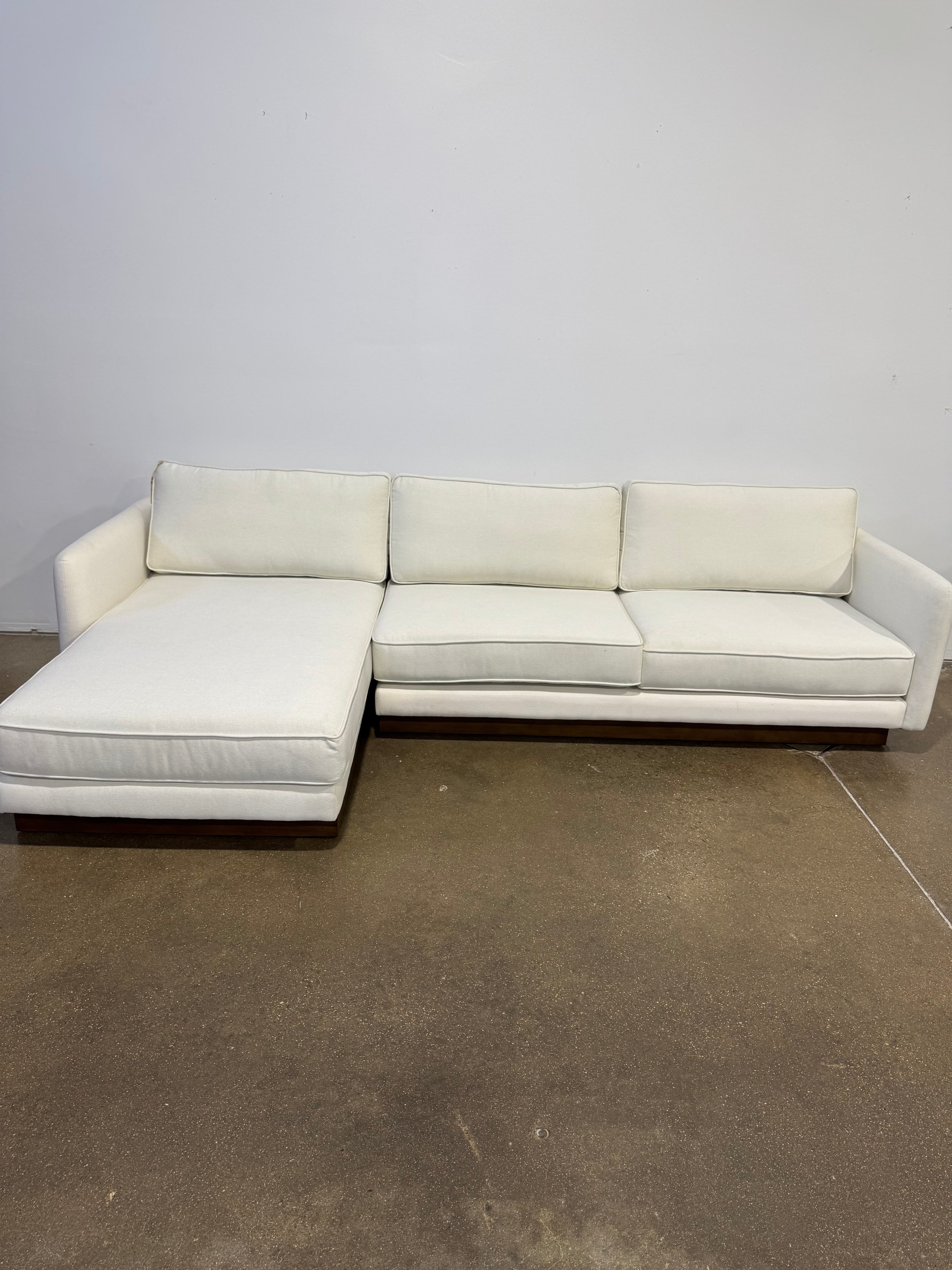 Moe's Home Collection Vernon Sectional, Left - Thumbnail 2