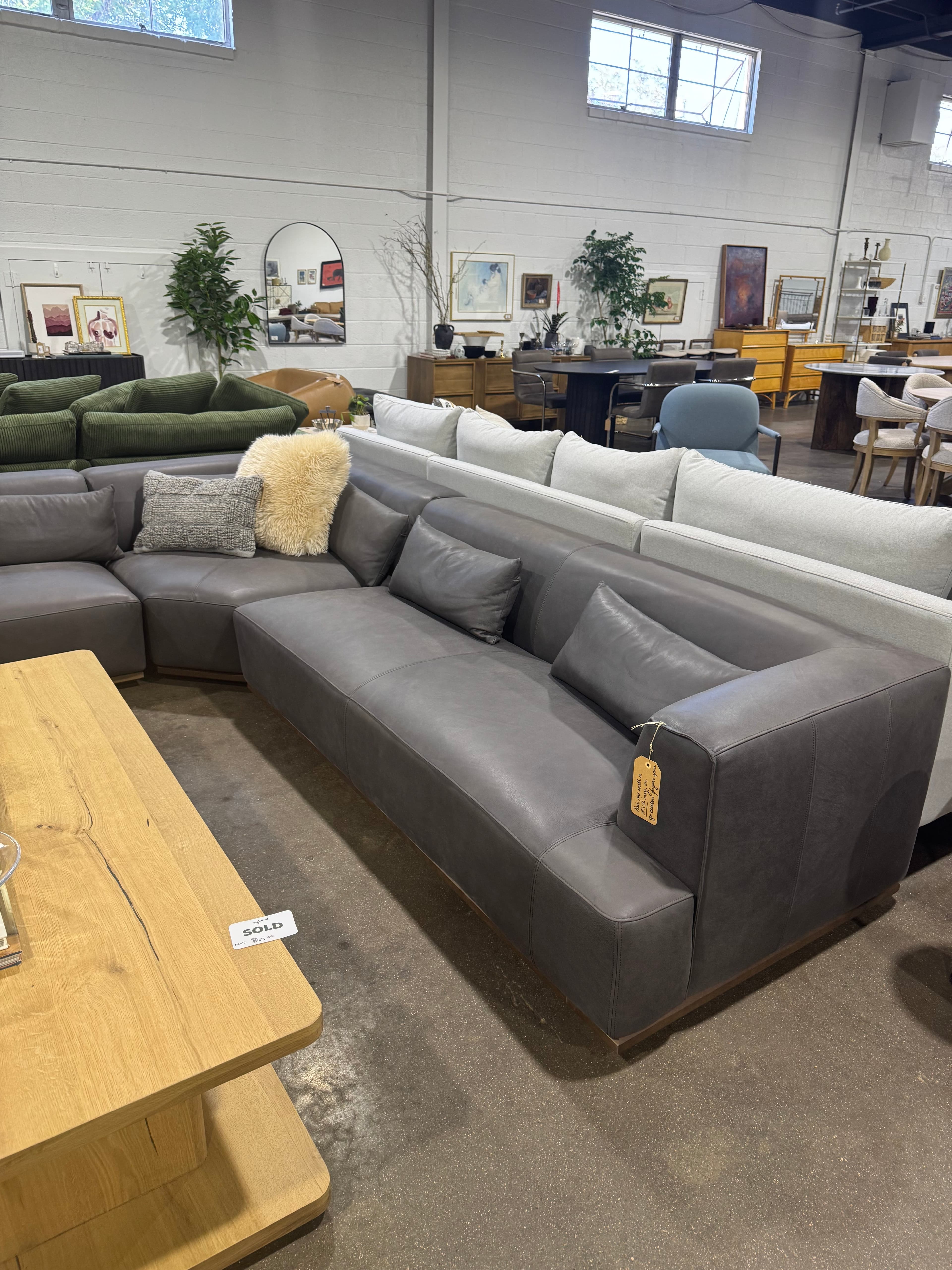 Moe's Home Collection Clove L-Shaped Sectional - Thumbnail 2