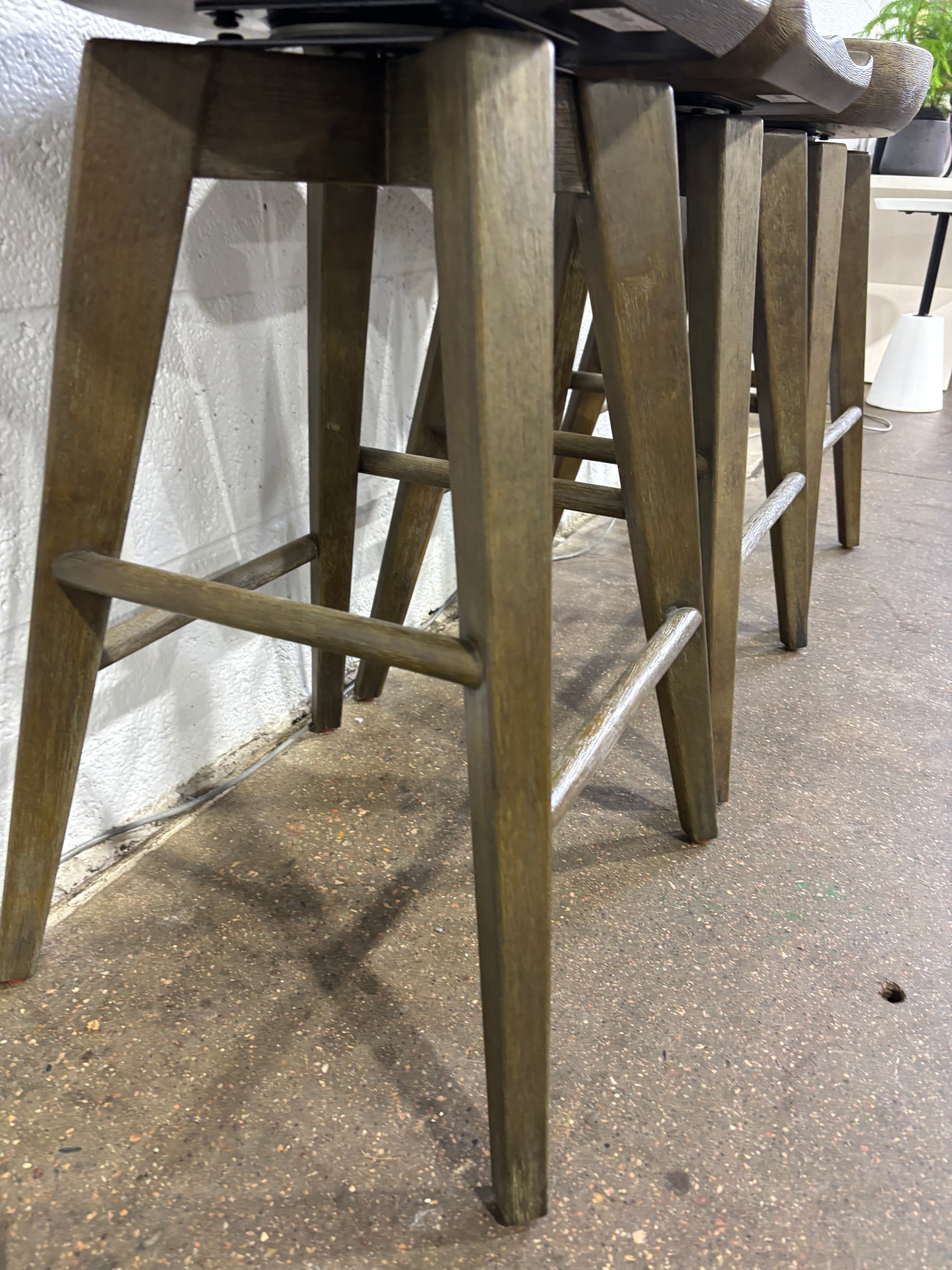 Lulu and Georgia Jarella Counter Stool - Thumbnail 3