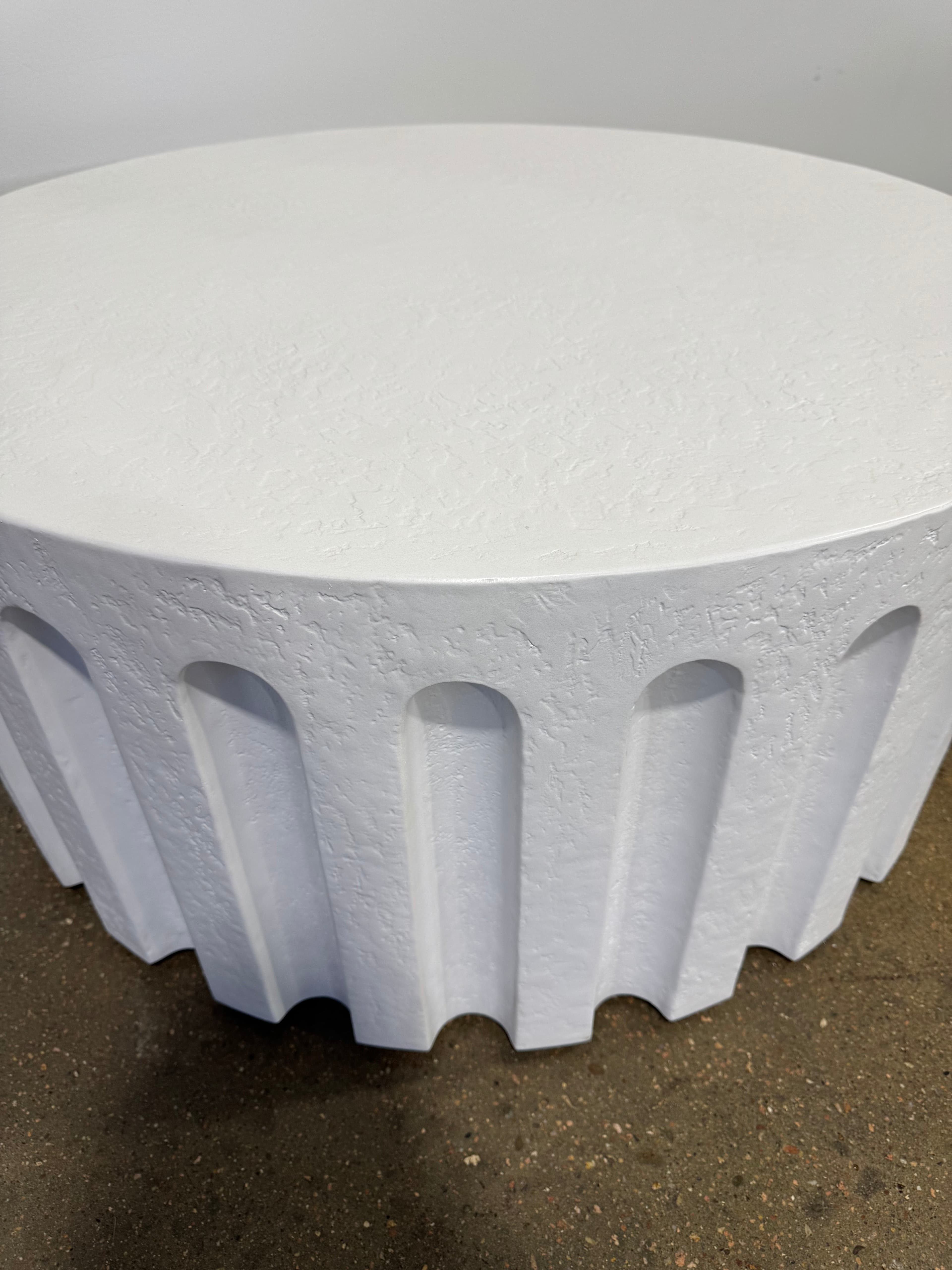 Moe's Eris Outdoor Coffee Table White - Thumbnail 4