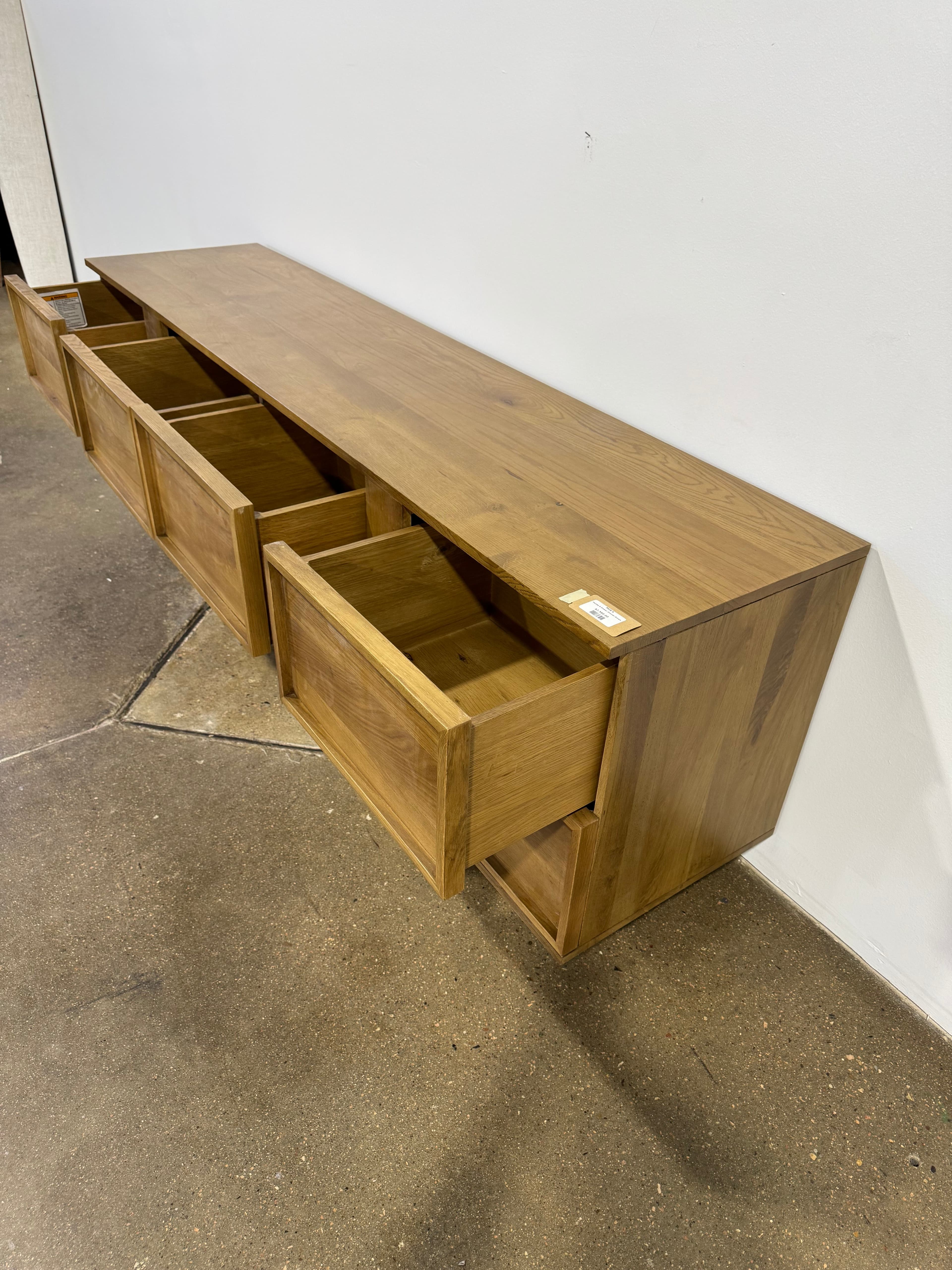 Moe's Henley 8 Drawer Dresser Brown - Thumbnail 2