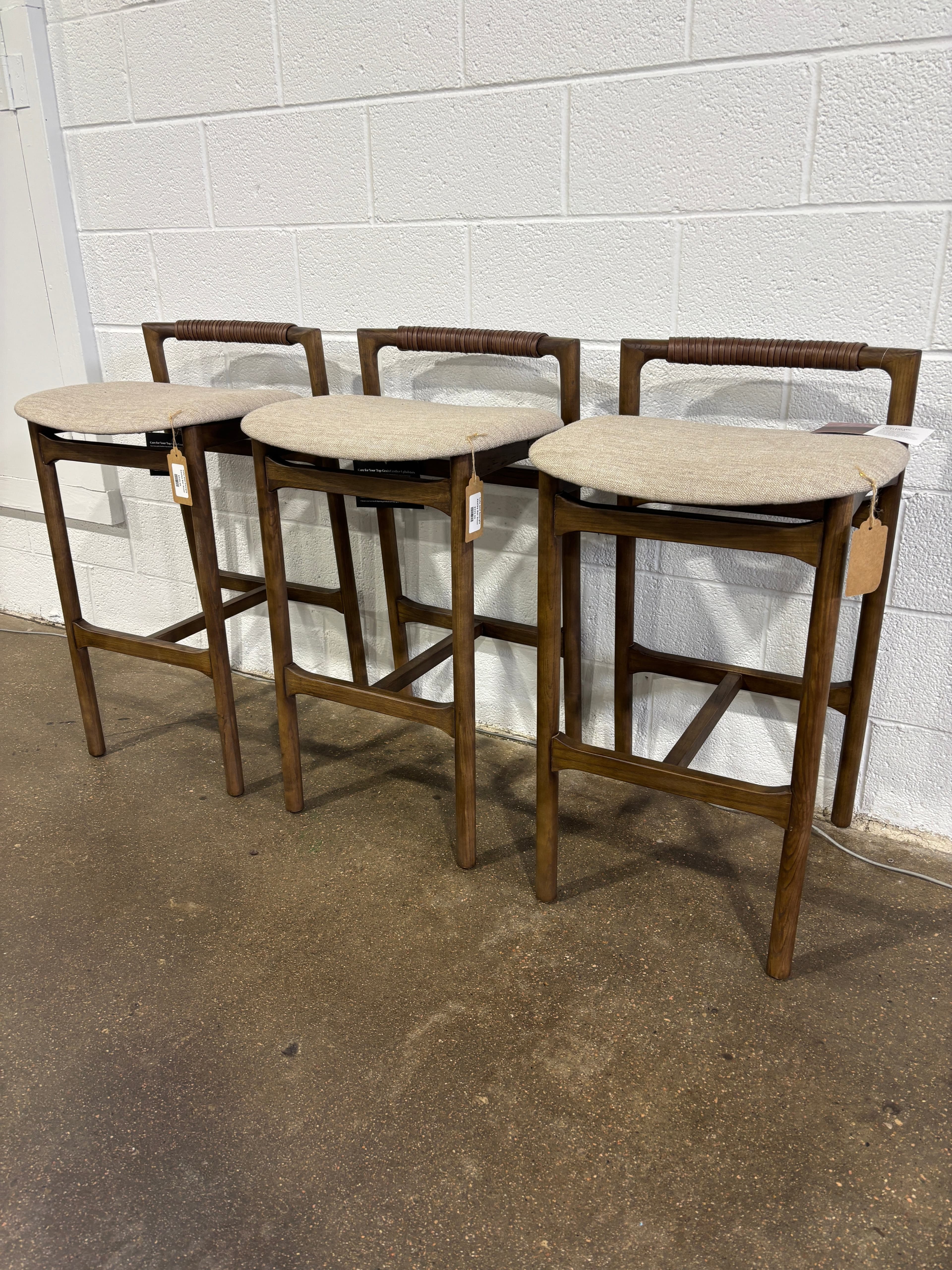 Lulu and Georgia Keeley Bar Stool - Thumbnail 3