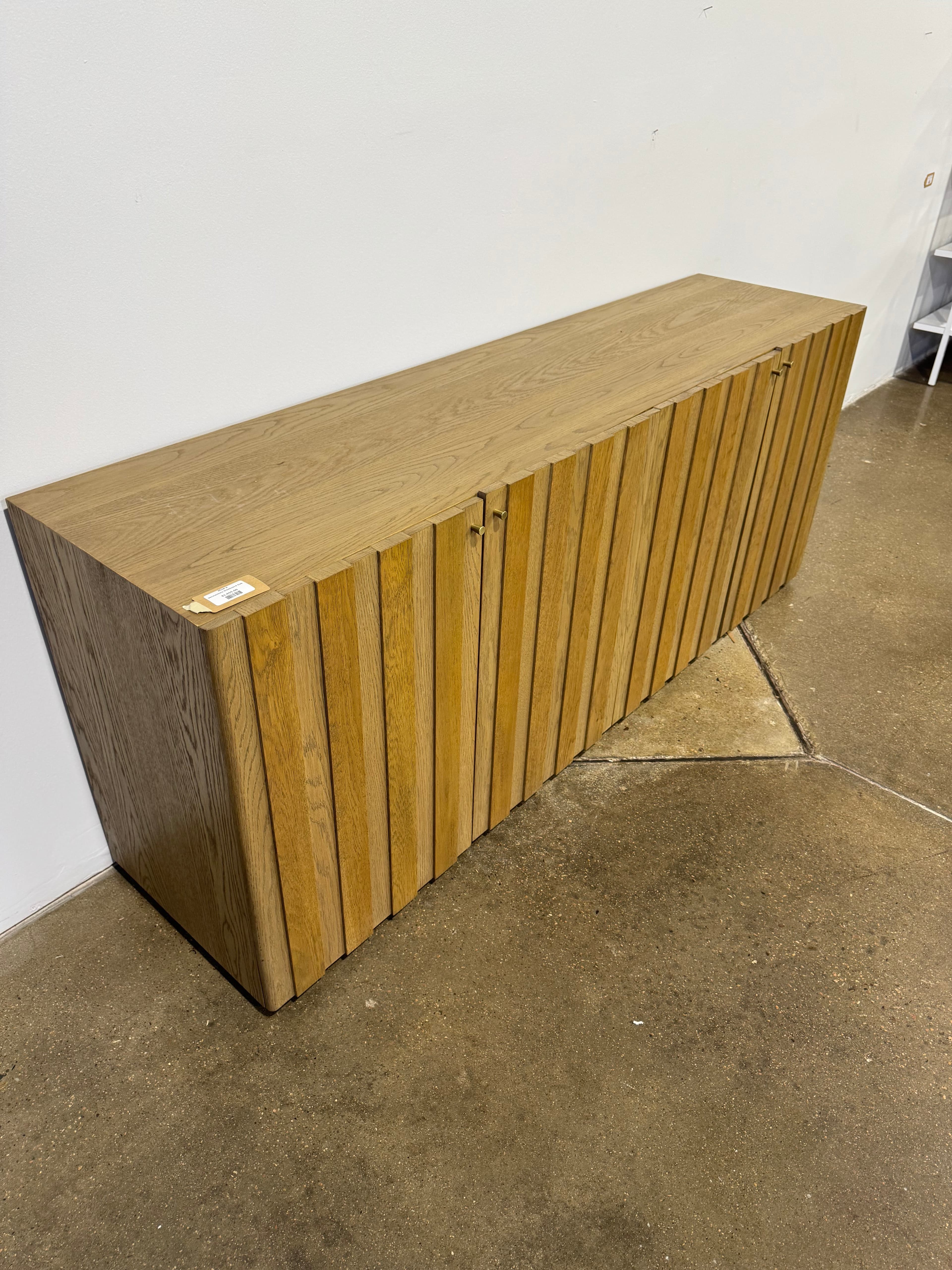 Moe's Vermentino Sideboard Oak - Thumbnail 4
