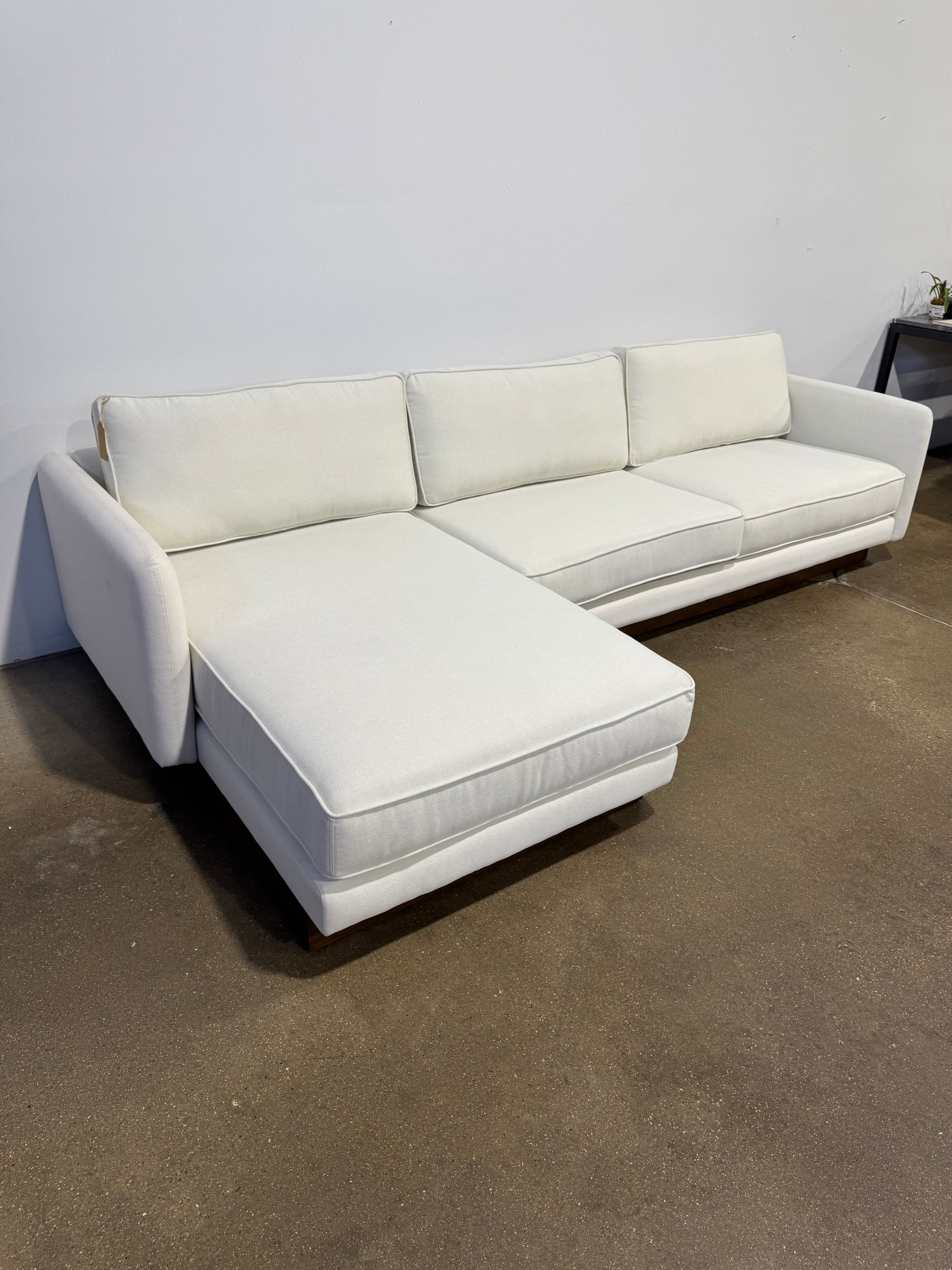 Moe's Home Collection Vernon Sectional, Left - Thumbnail 3