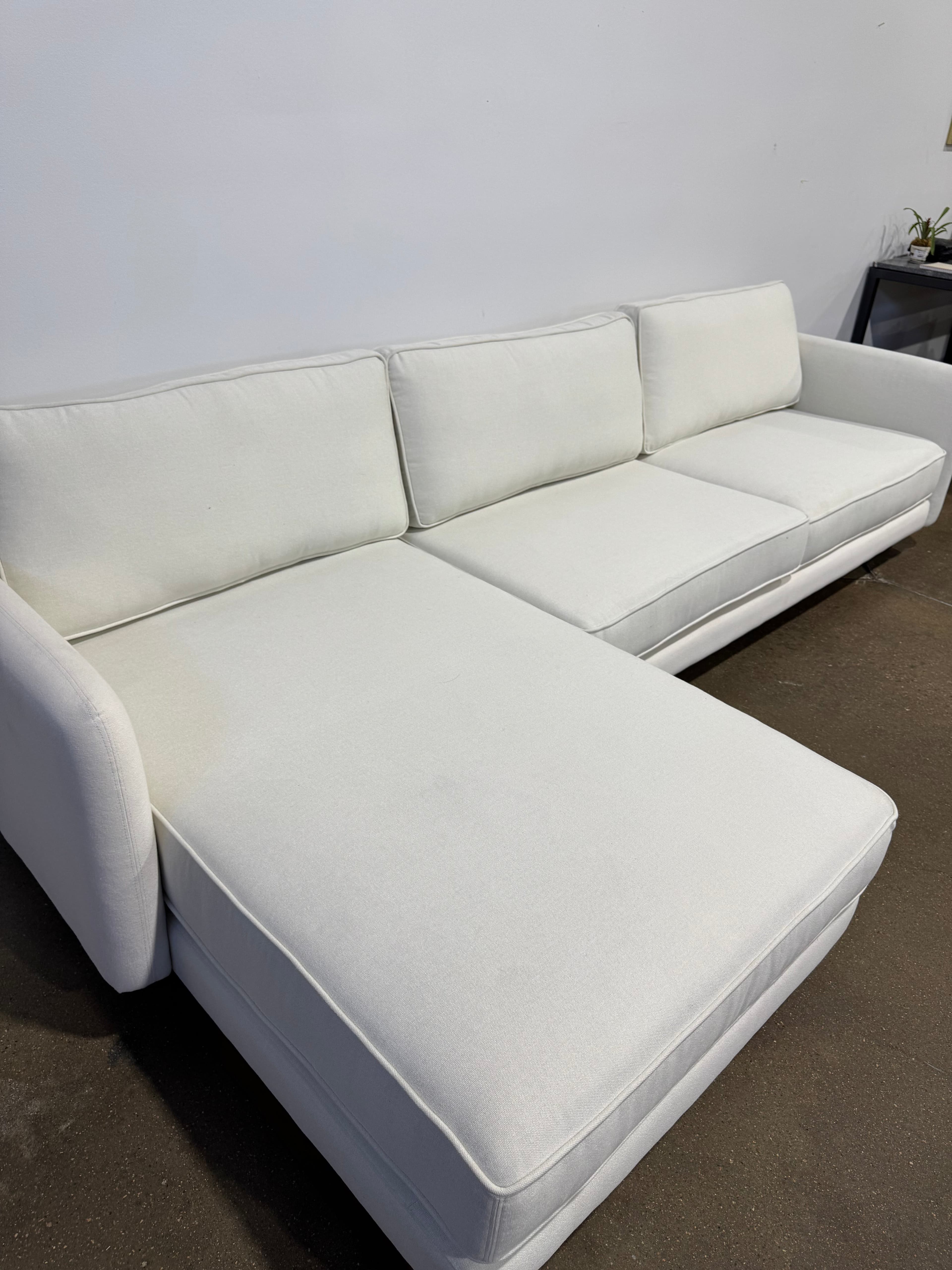 Moe's Home Collection Vernon Sectional, Left - Thumbnail 6
