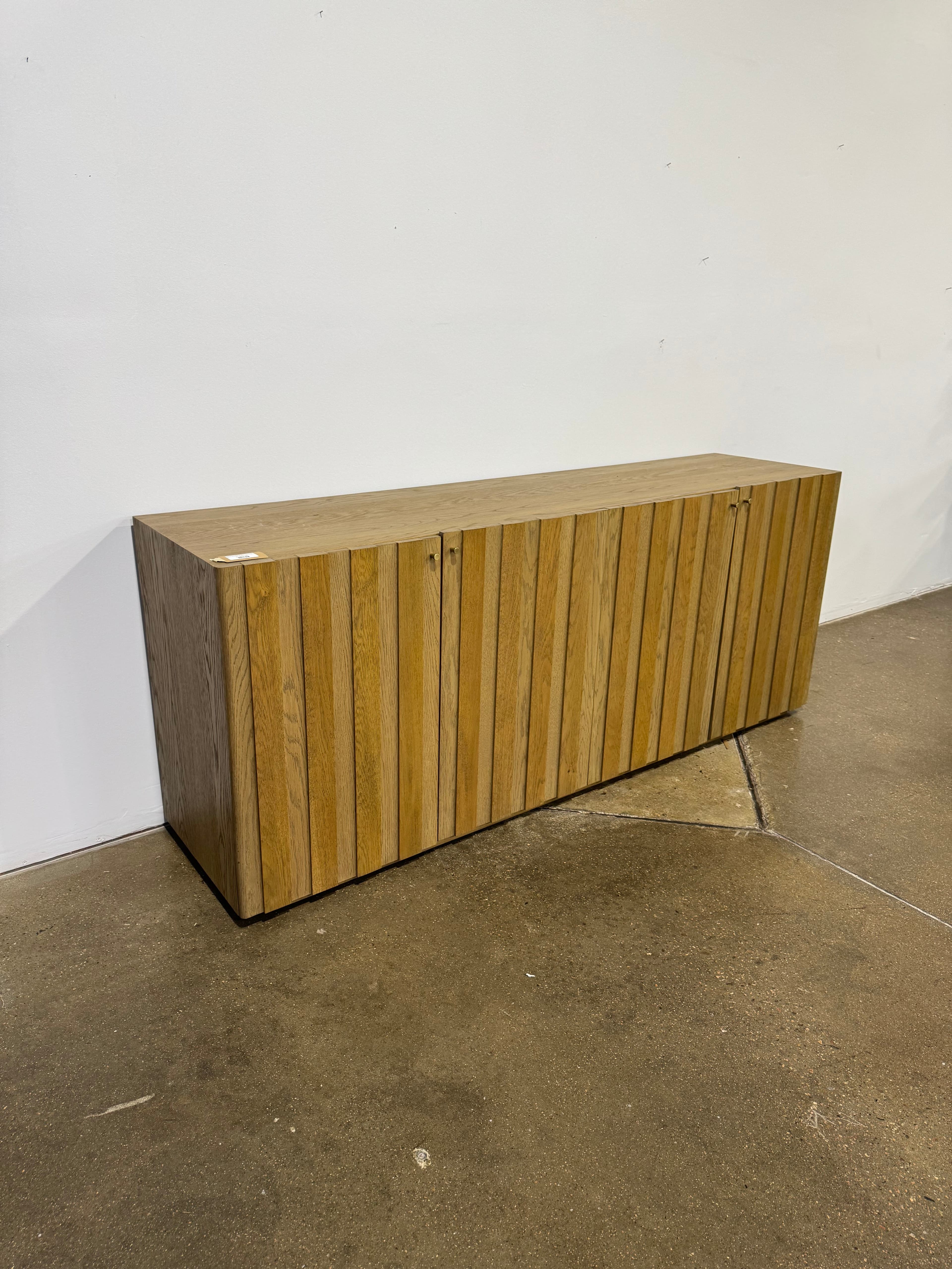 Moe's Vermentino Sideboard Oak - Thumbnail 3