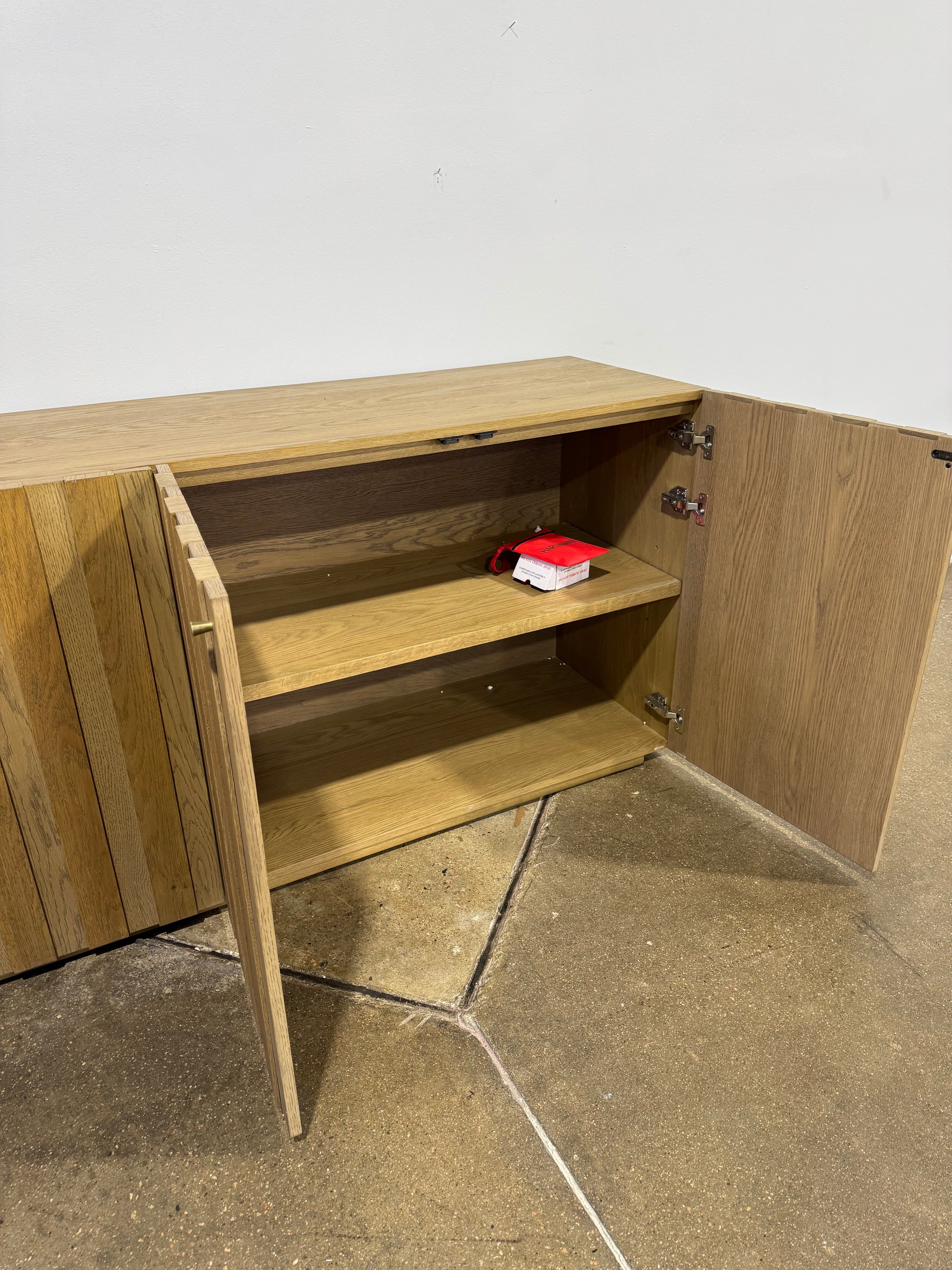 Moe's Vermentino Sideboard Oak - Thumbnail 7