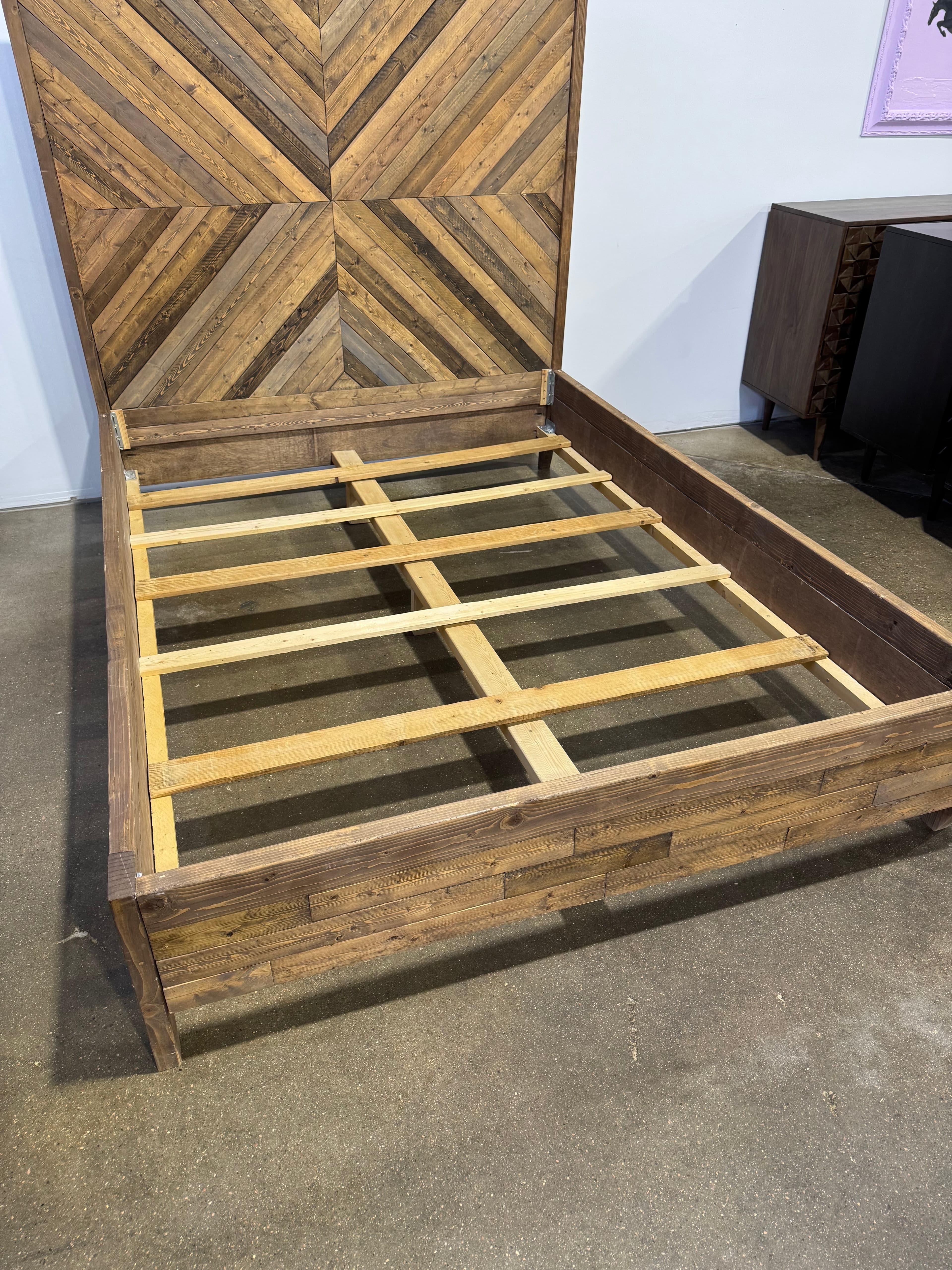 Handmade Queen Bed - Thumbnail 5