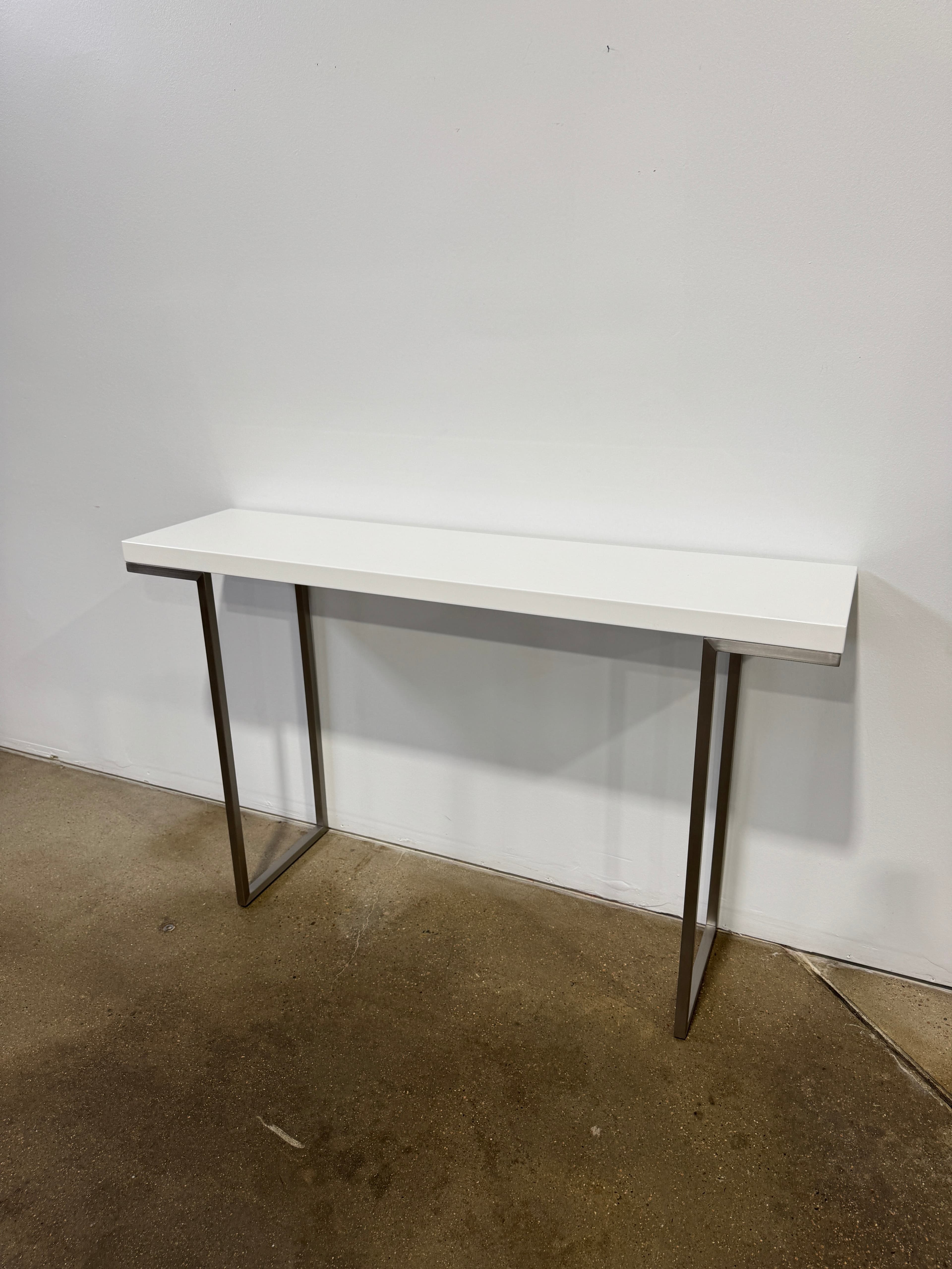 Moe's Home Collection Repetir Console Table - Thumbnail 2