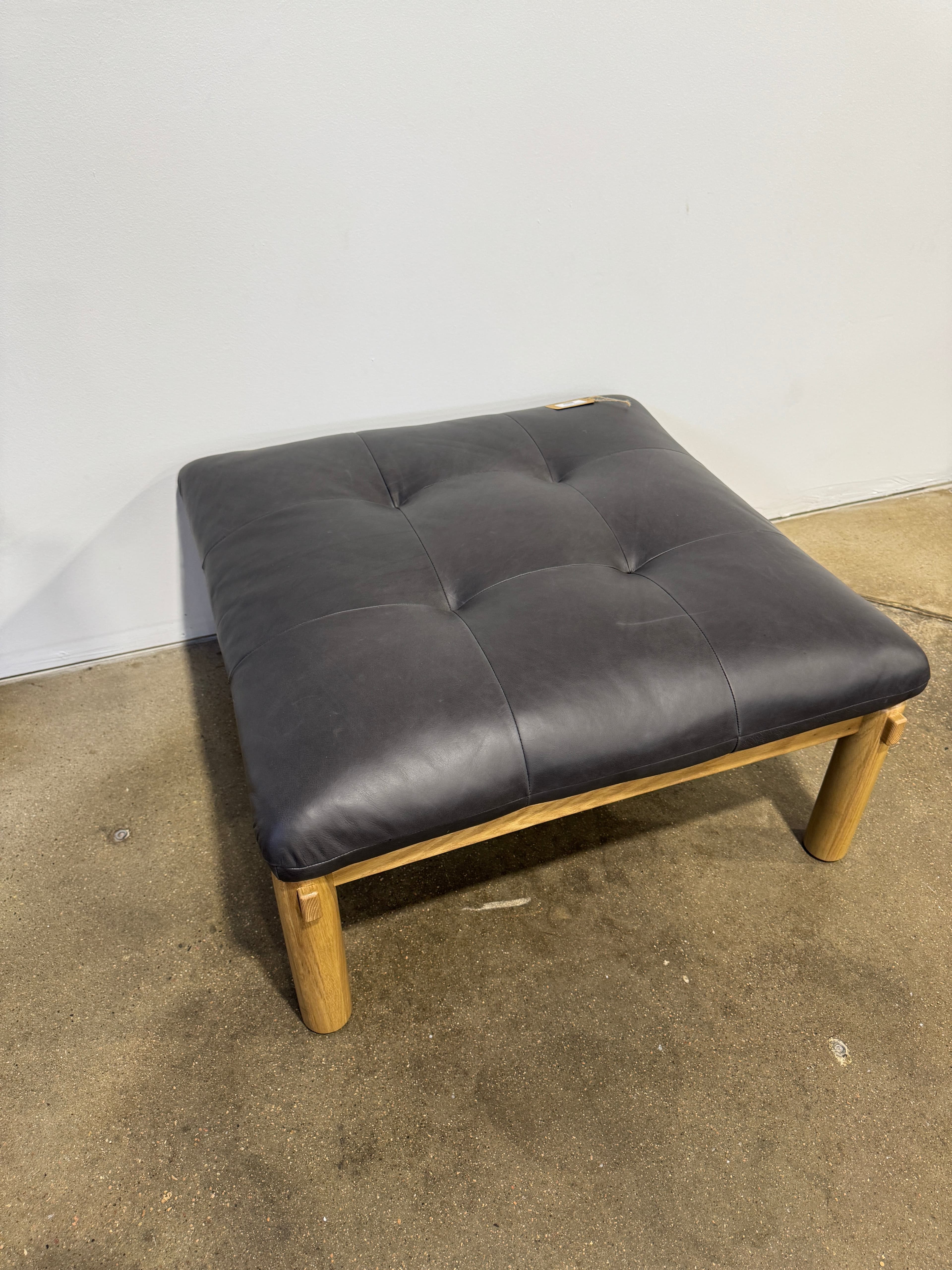 Moe's Home Collection Costello Ottoman - Thumbnail 3