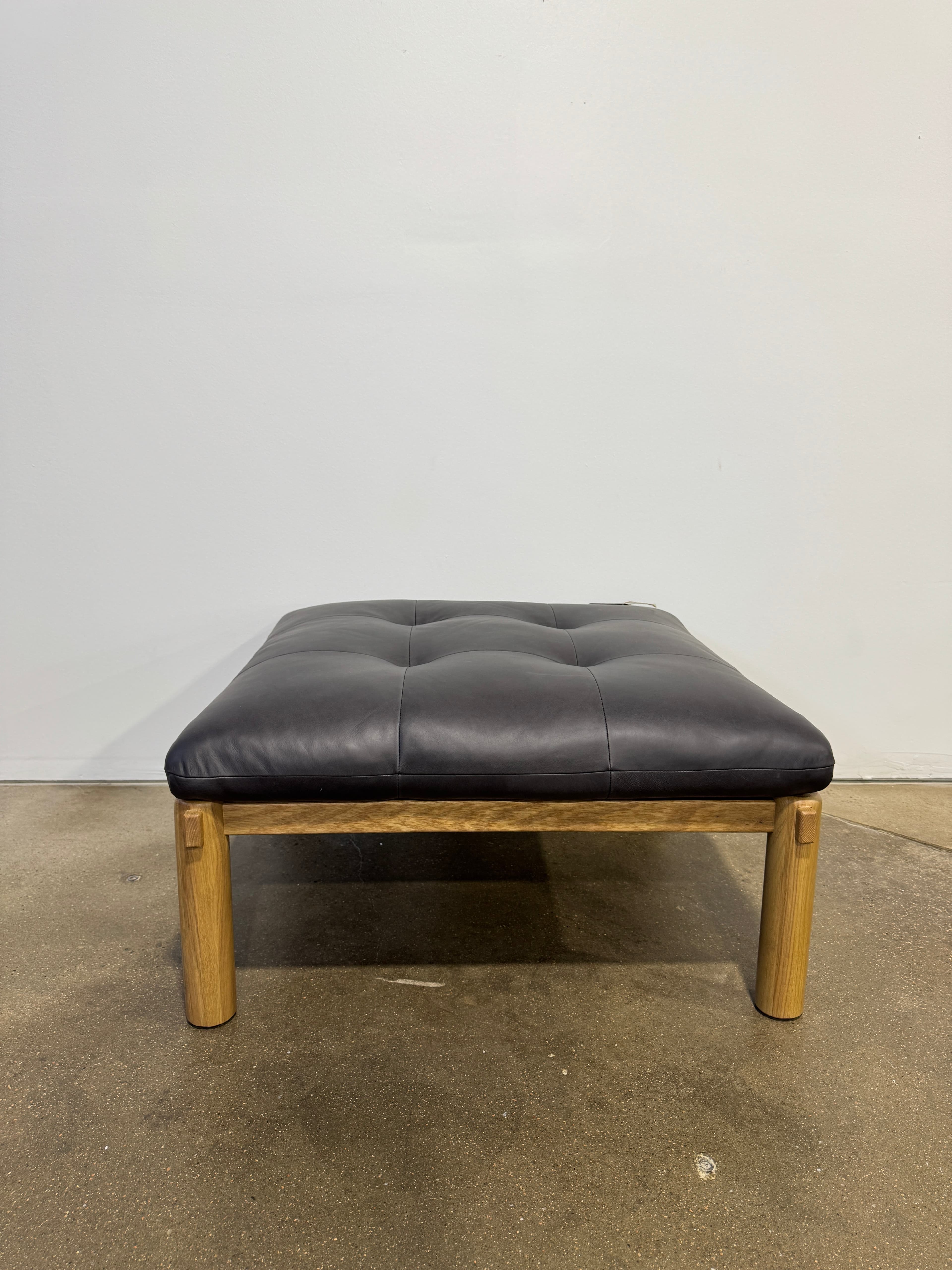 Moe's Home Collection Costello Ottoman - Thumbnail 2