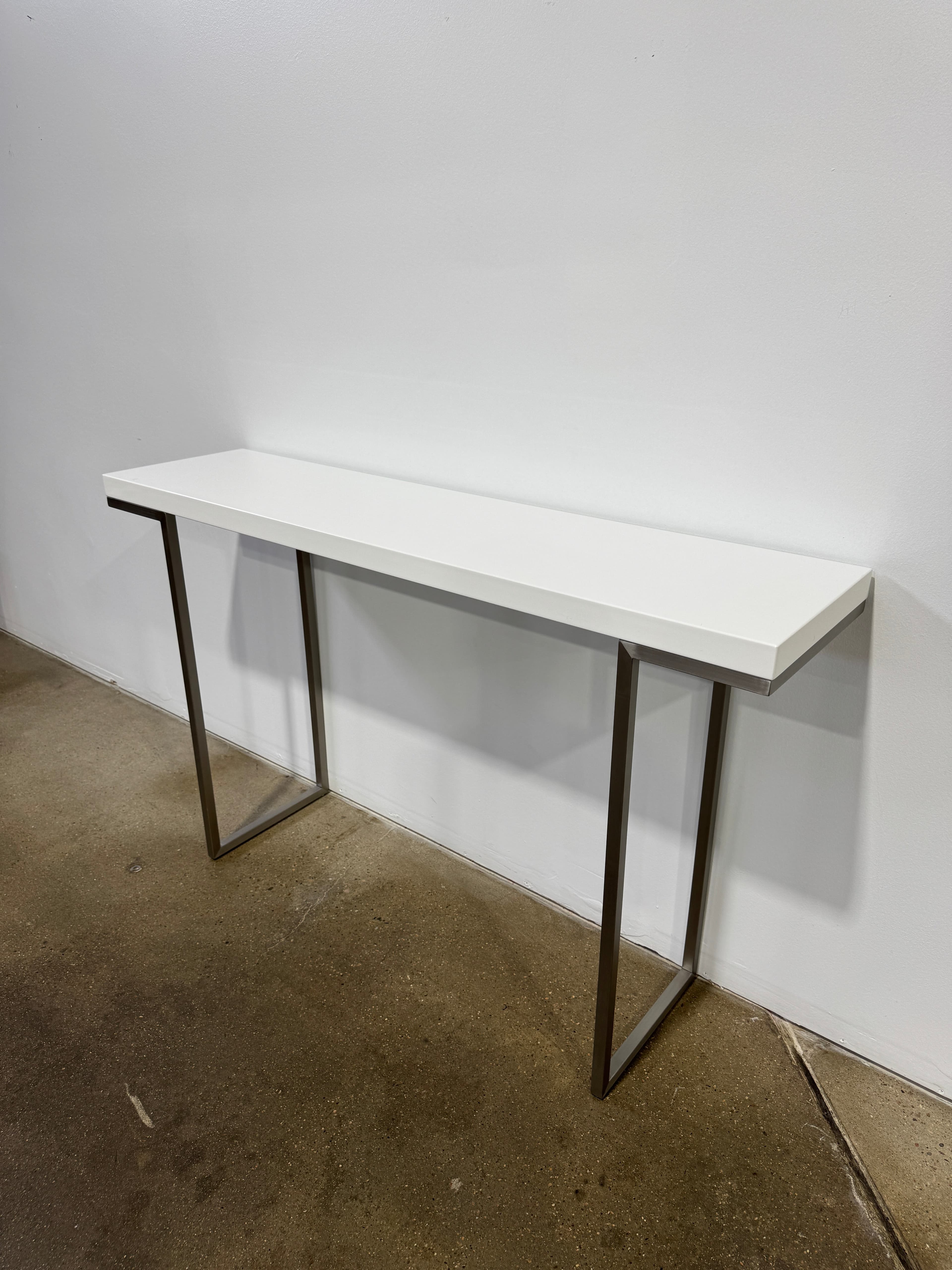 Moe's Home Collection Repetir Console Table - Thumbnail 5