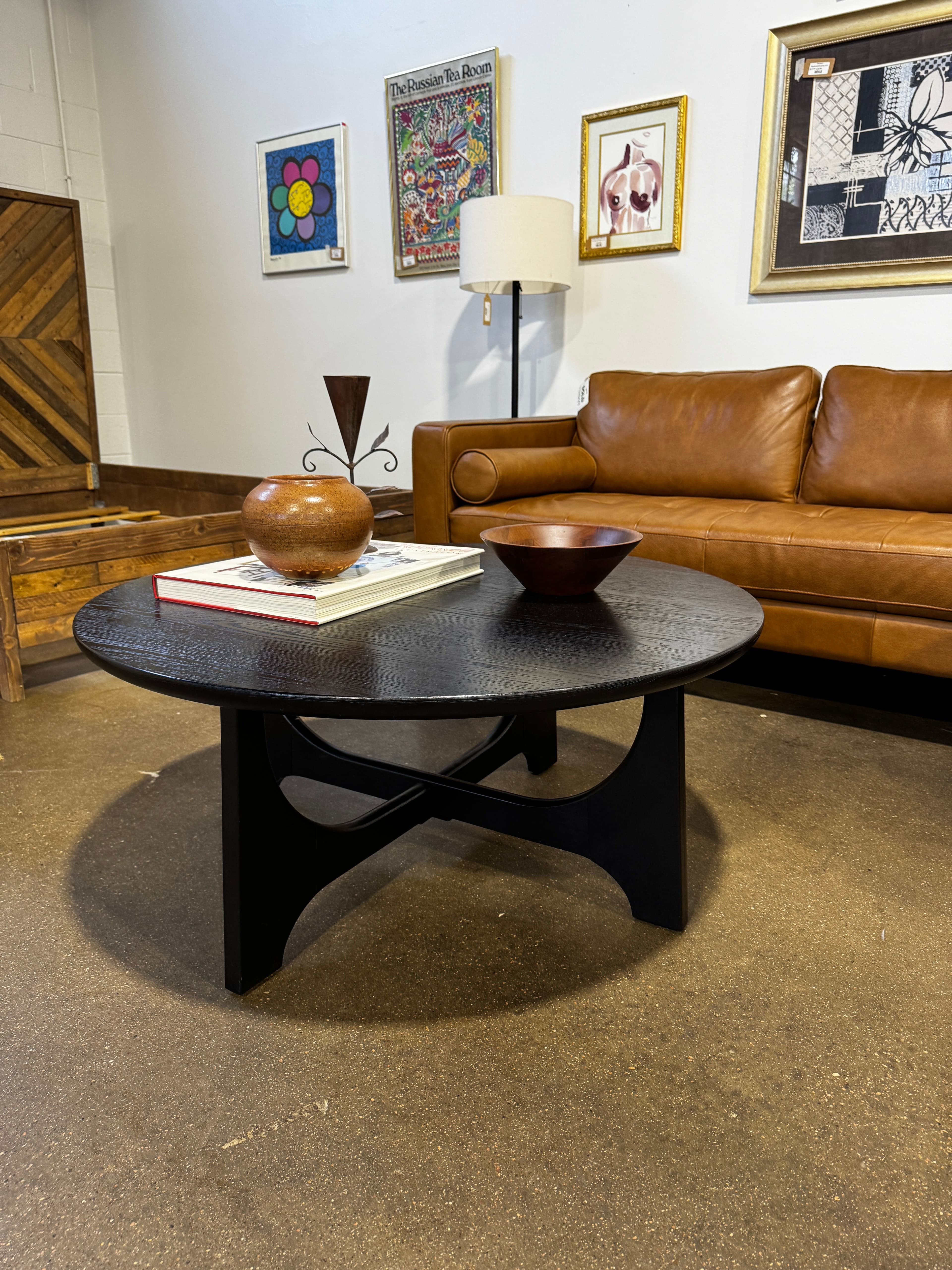 Round Black Coffee Table - Thumbnail 2