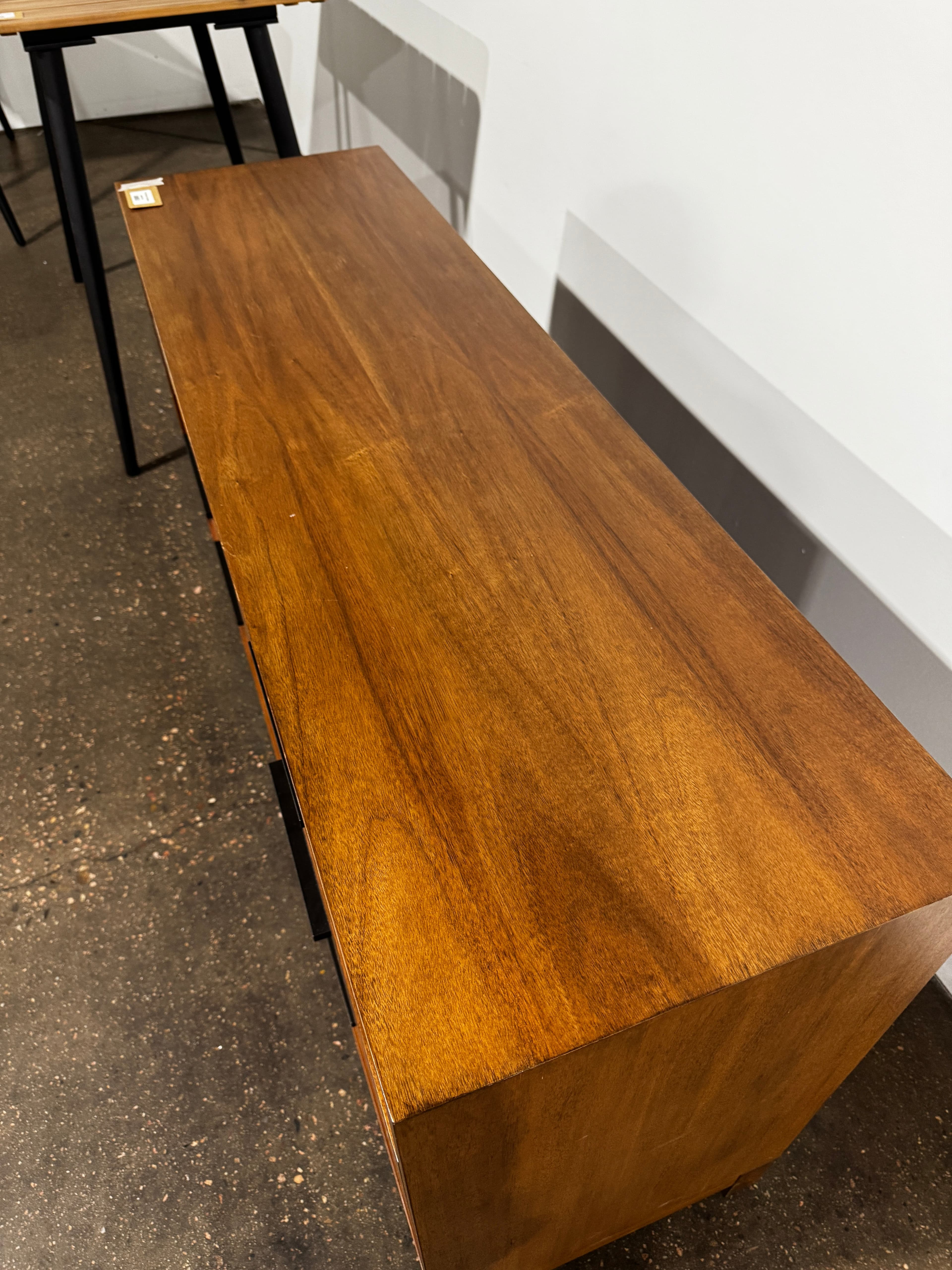 6 Drawer Dresser - Thumbnail 3