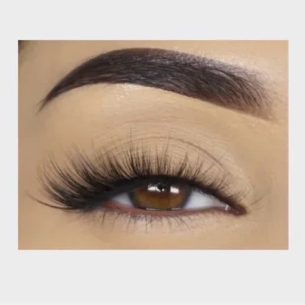 Lilly Lashes Black Faux Mink Wispy False Eyelashes - Thumbnail 3