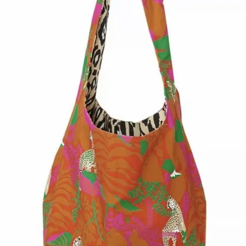 Cabi Reversible Sling Bag #5992 - Thumbnail 3