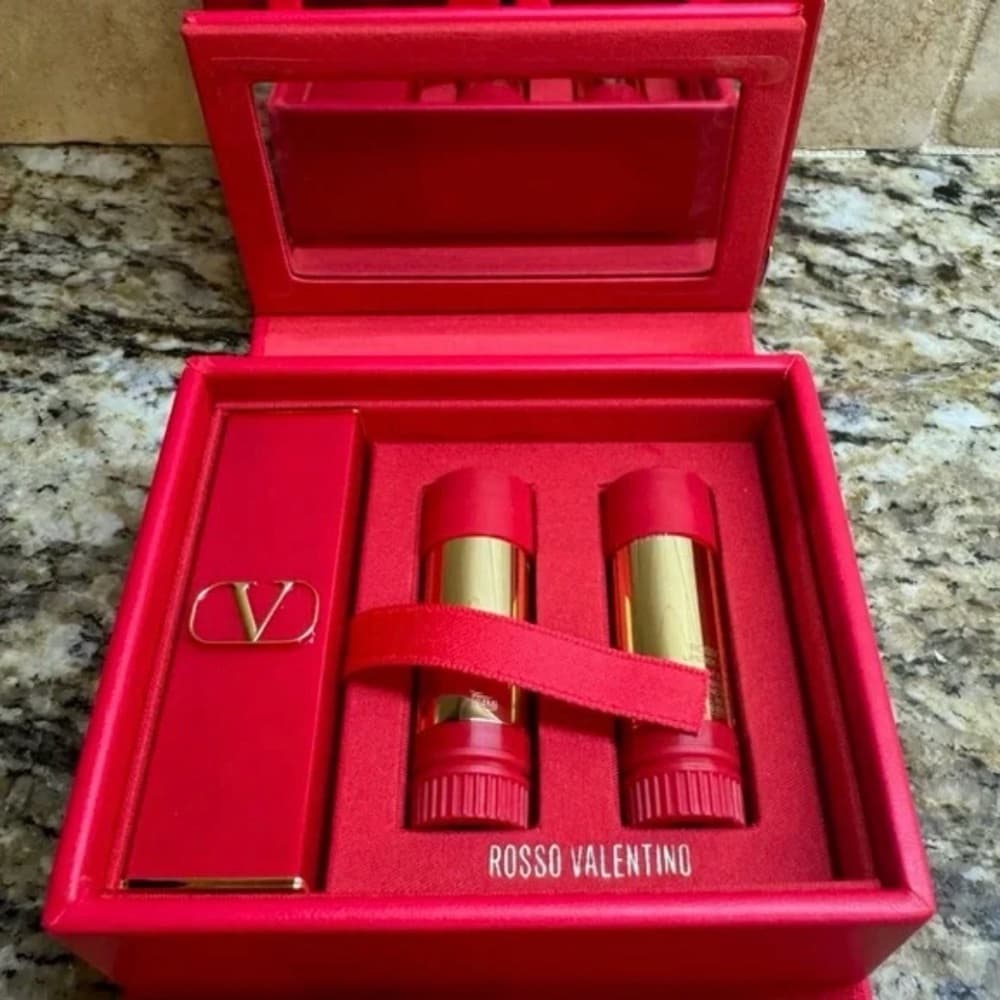 Valentino Rosso Lipstick Set- 1 lipstick & 2 refills!! NIB!!! - Thumbnail 4