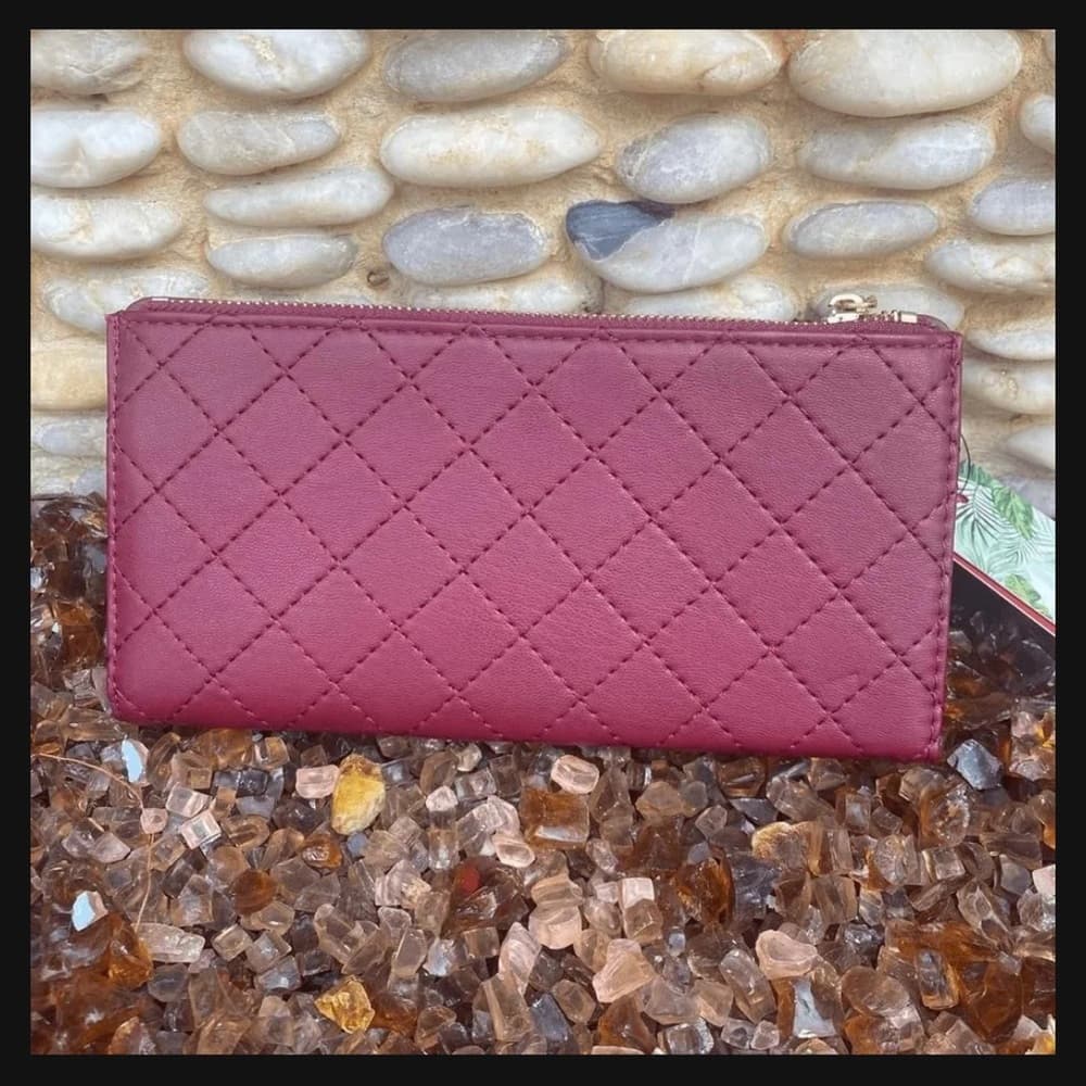 Badgley Mischka Maroon Quilted Wallet with Gold Details - Thumbnail 2