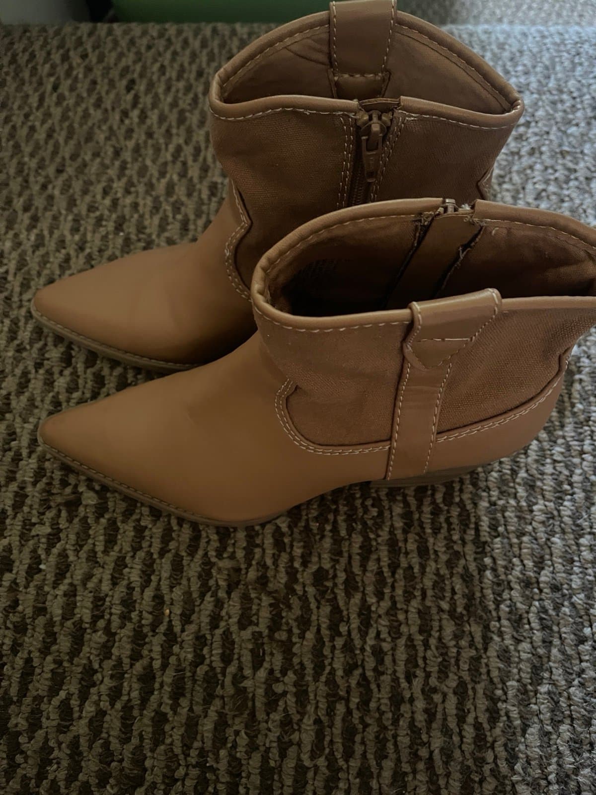 Boots - Thumbnail 2