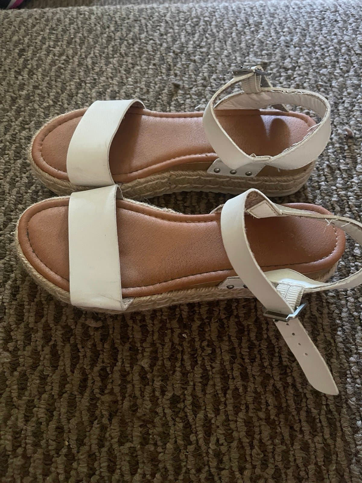 Sandals - Thumbnail 2