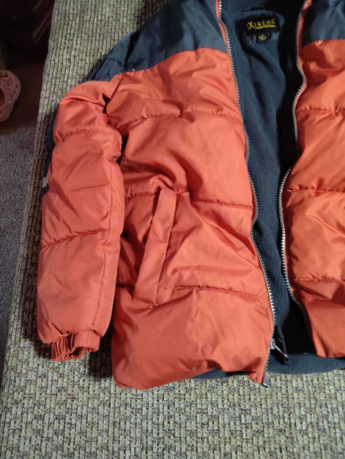 Ixtreme youth puffer jacket size 8 Orange & black winter coat hooded - Thumbnail 2