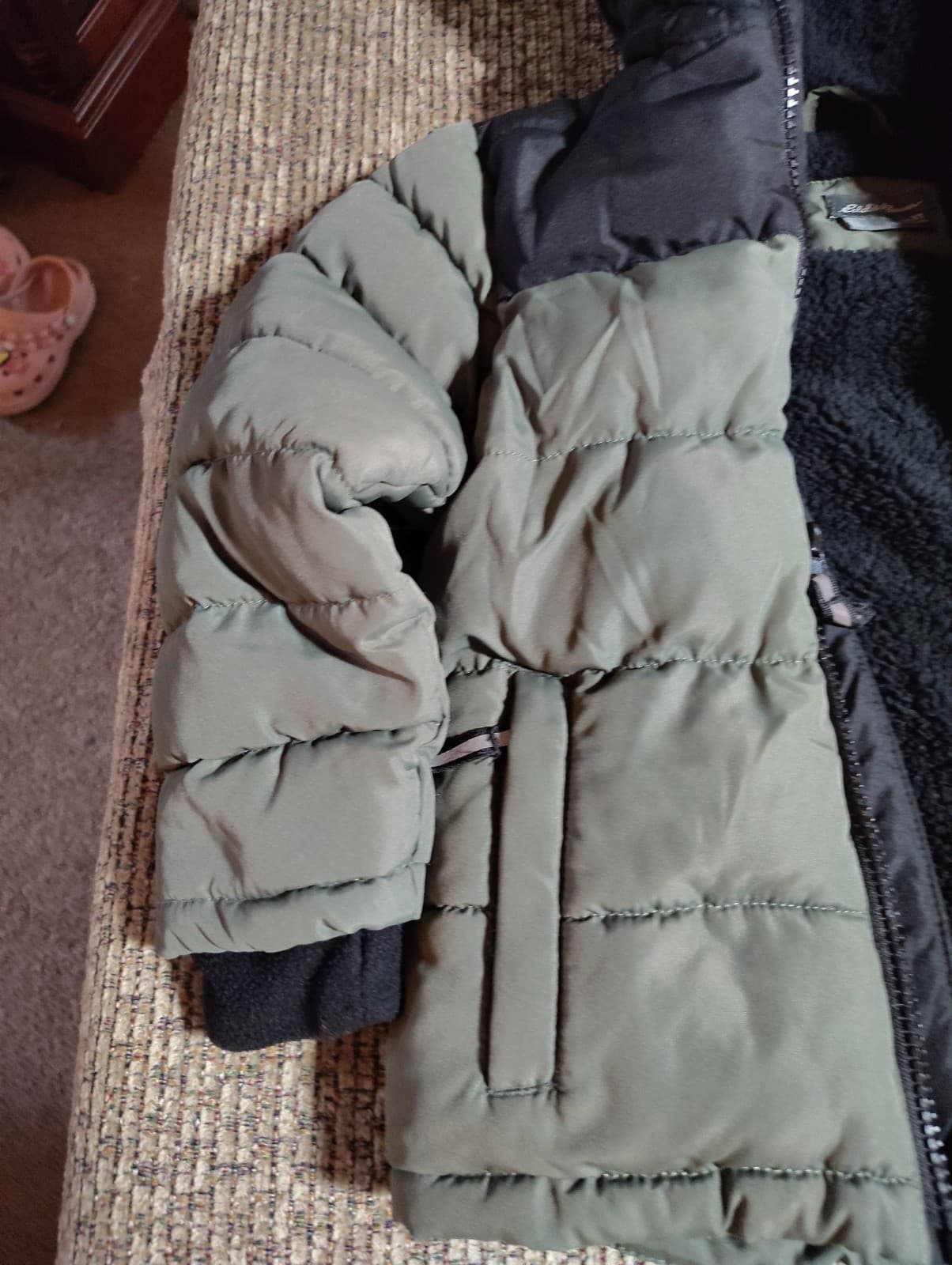 EDDIE BAUER AWESOME BOYS JACKET, SIZE 6, EXCELLENT CLEAN CONDITION, BARELY WORN - Thumbnail 2