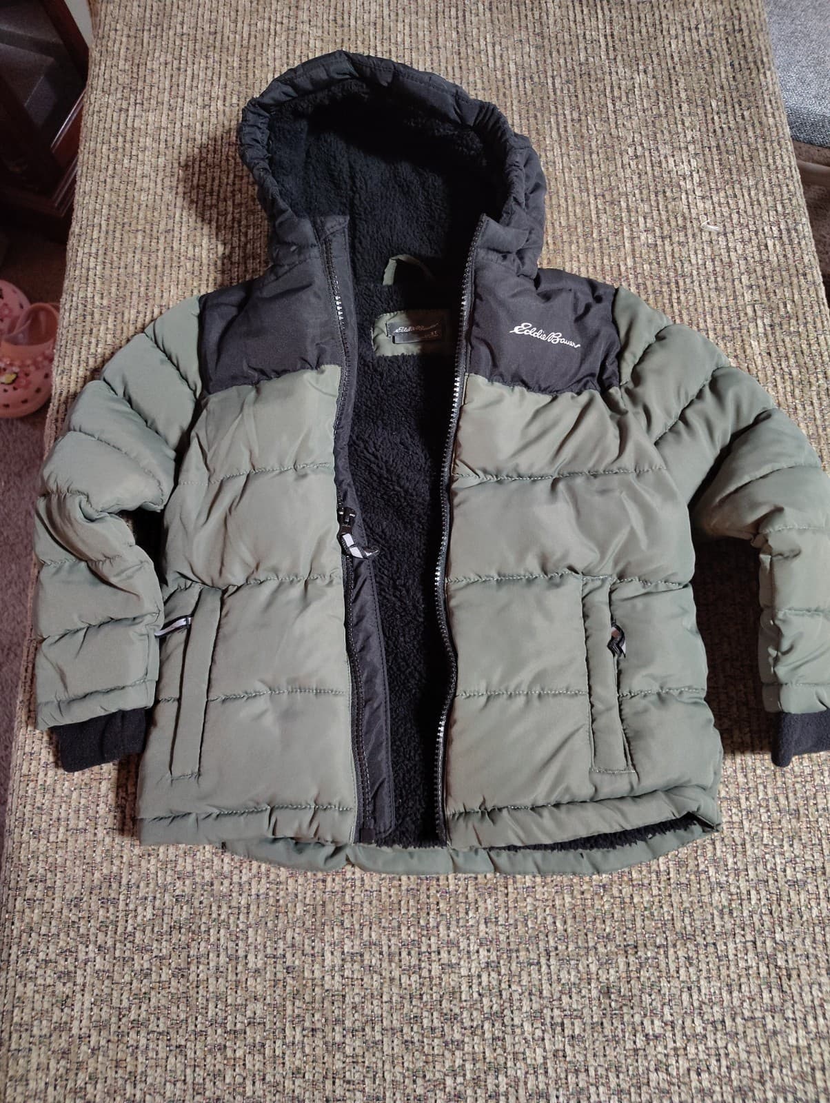EDDIE BAUER AWESOME BOYS JACKET, SIZE 6, EXCELLENT CLEAN CONDITION, BARELY WORN
