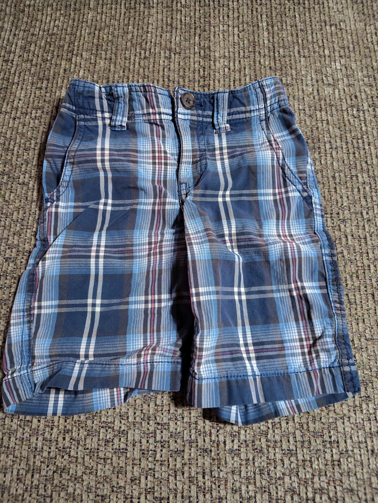Arizona Jeans boys size 5 blue plaid shorts