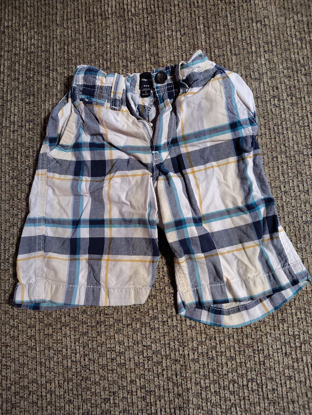 GAP BOYS BLUE PLAID CARGO SHORTS SIZE 6 EXCELLENT COND