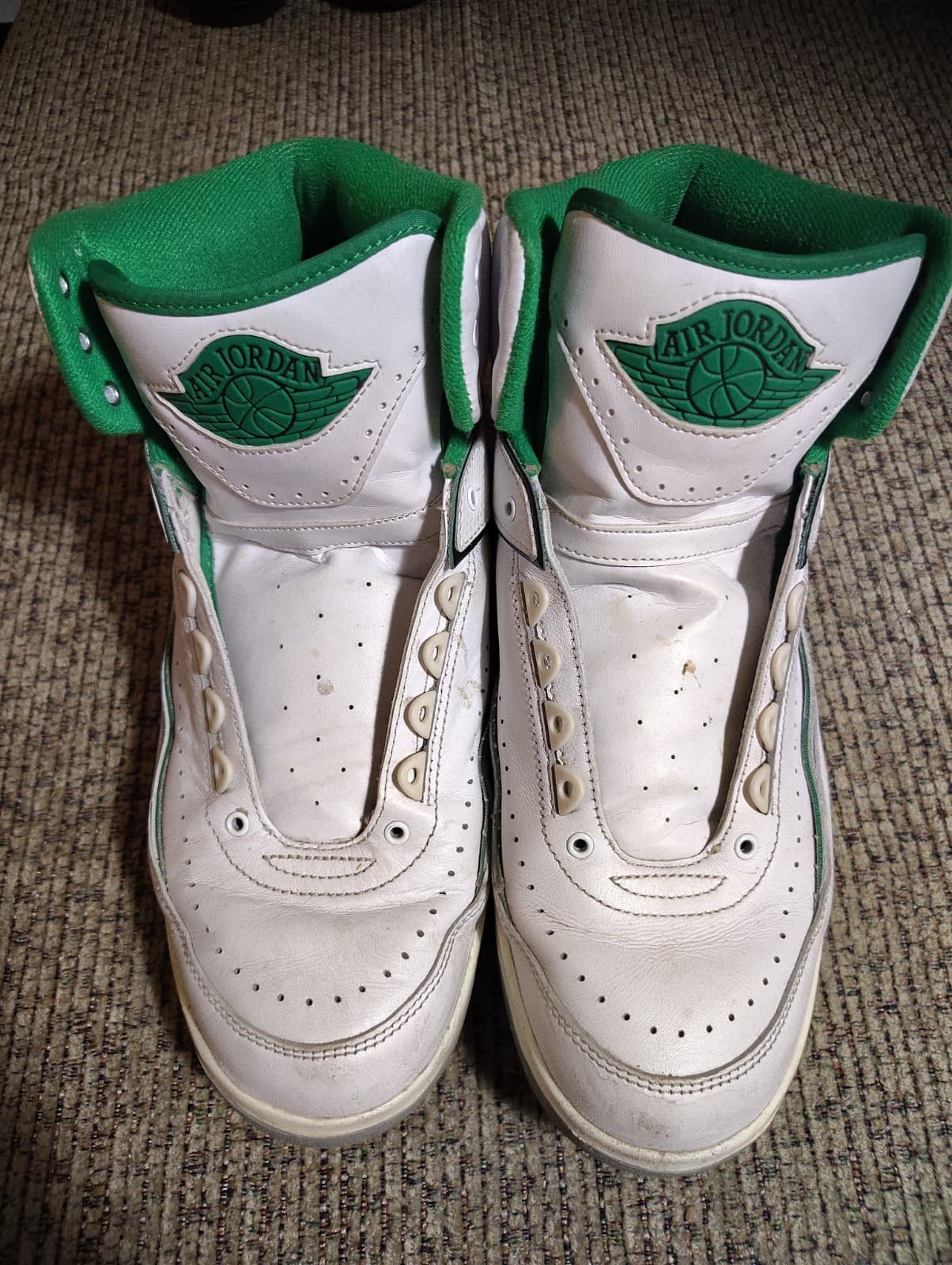 Air Jordan 2 Retro Lucky Green Size 12 Mens With Bucks - Thumbnail 2
