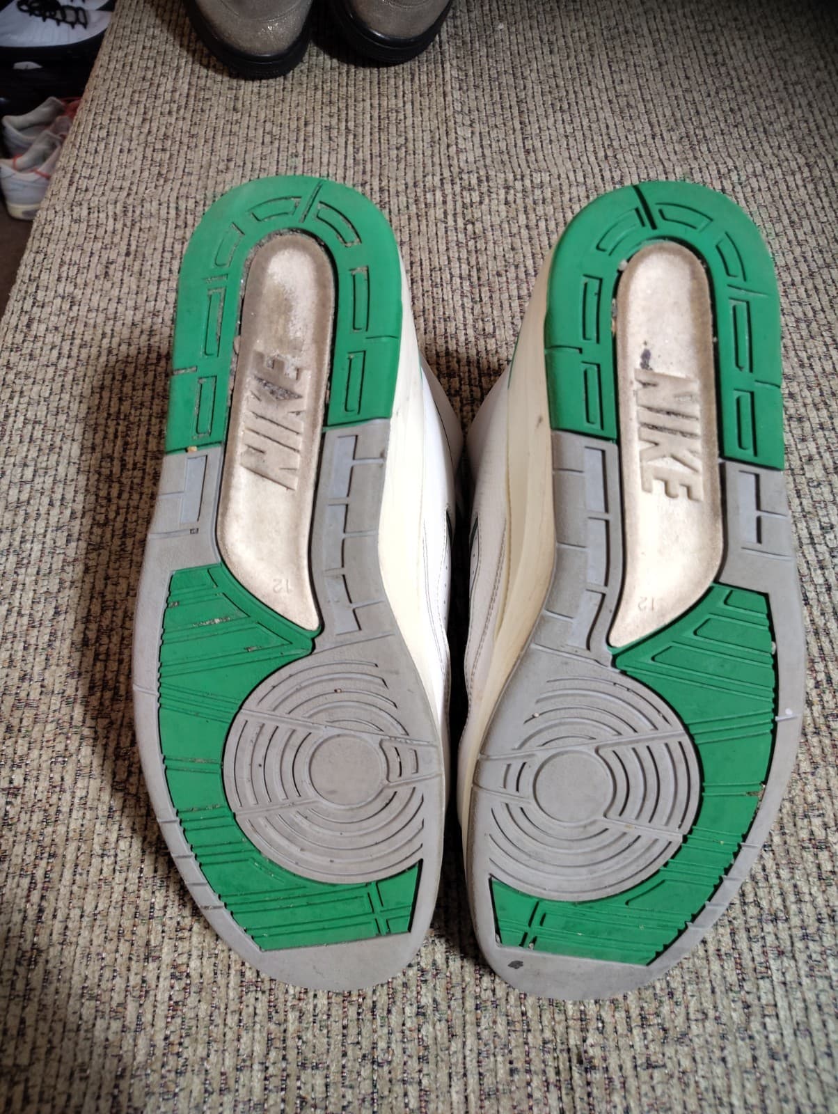 Air Jordan 2 Retro Lucky Green Size 12 Mens With Bucks - Thumbnail 14