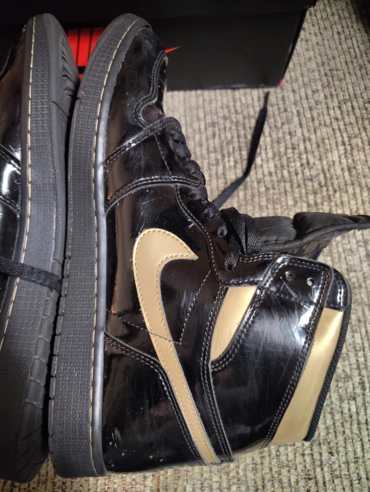Size 12 - Jordan 1 Patent Black Metallic Gold 2020 With Box - Thumbnail 9