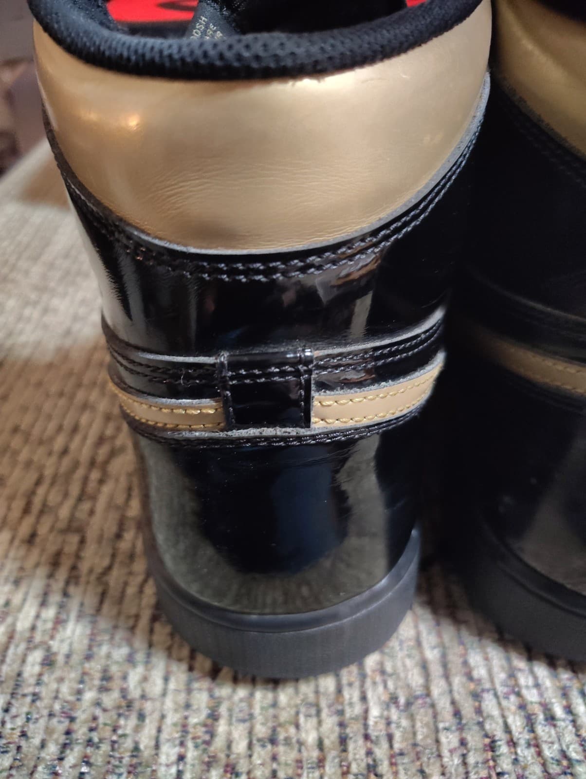 Size 12 - Jordan 1 Patent Black Metallic Gold 2020 With Box - Thumbnail 4