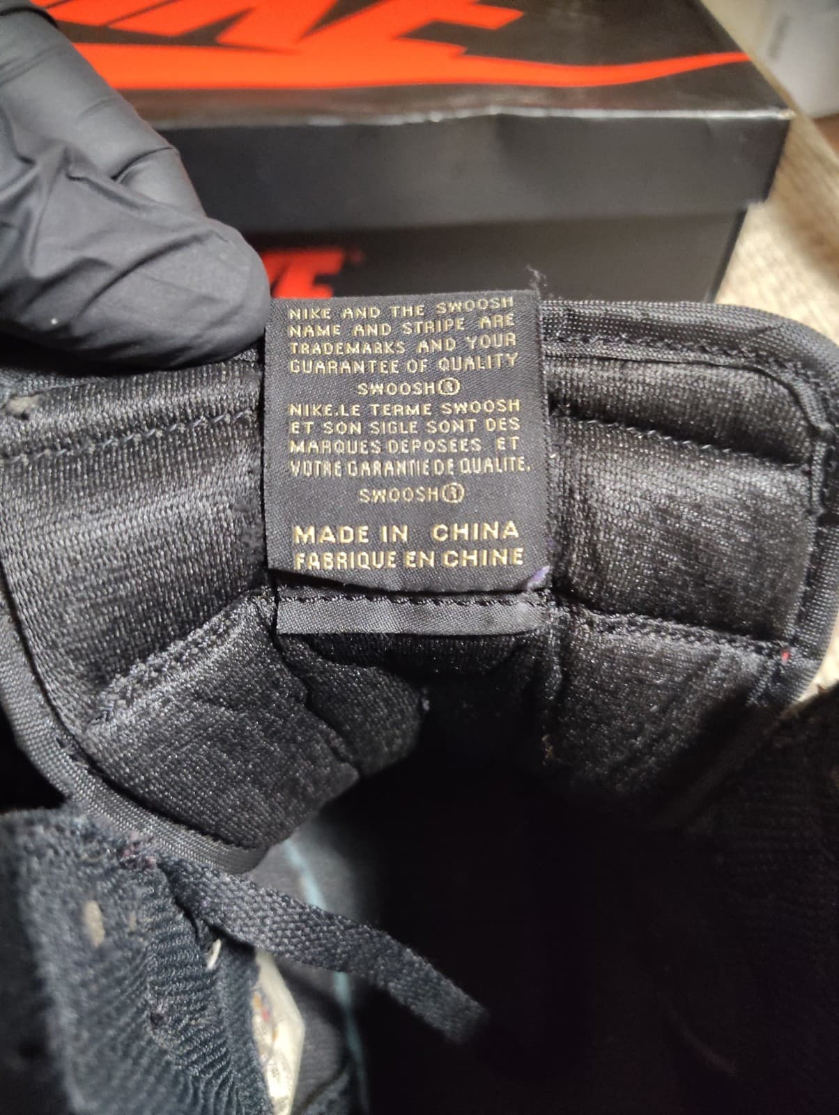 Size 12 - Jordan 1 Patent Black Metallic Gold 2020 With Box - Thumbnail 6