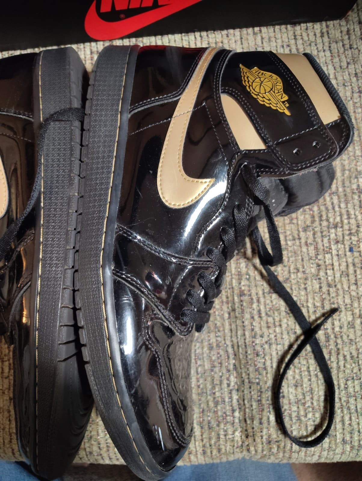 Size 12 - Jordan 1 Patent Black Metallic Gold 2020 With Box - Thumbnail 11