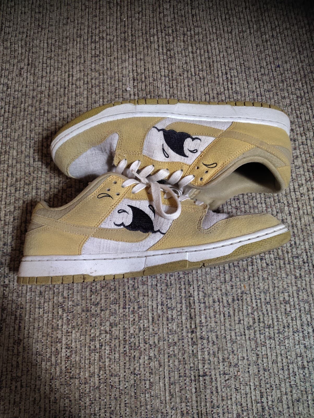 Nike Dunk Sun Club Shark Fin Wheat Grass Orange Size 12 With Box - Thumbnail 2