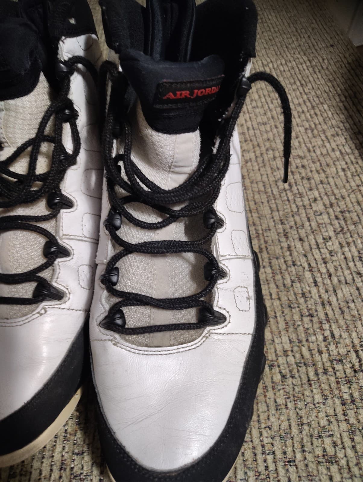 Jordan Air Jordan 9 Retro (GS) White/Black High Top Sneaker Boys Size 7Y - Thumbnail 4