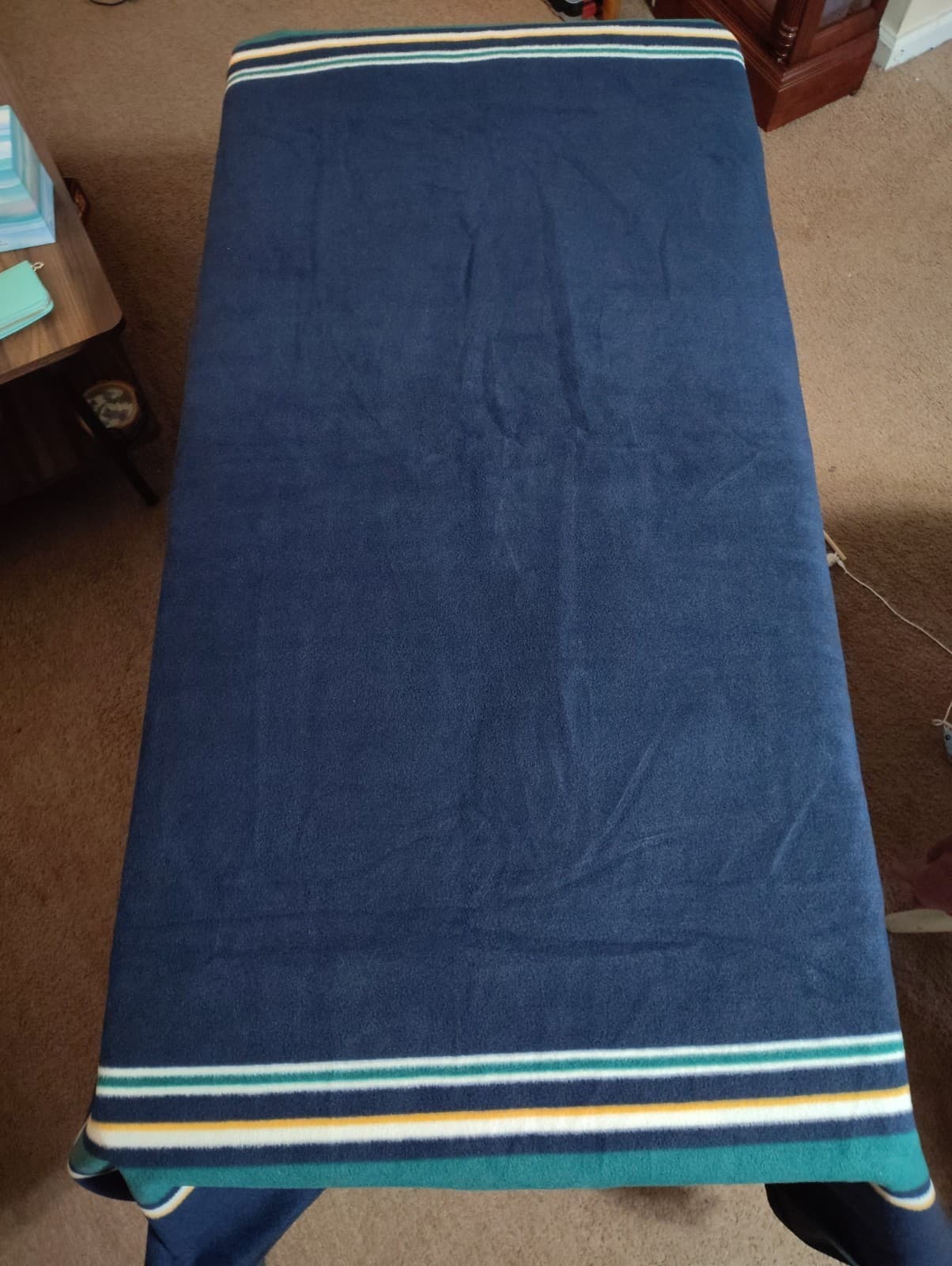 Dick's Sporting Goods Stadium Blanket Black Water-Resistant NWT 58x72 - Thumbnail 6