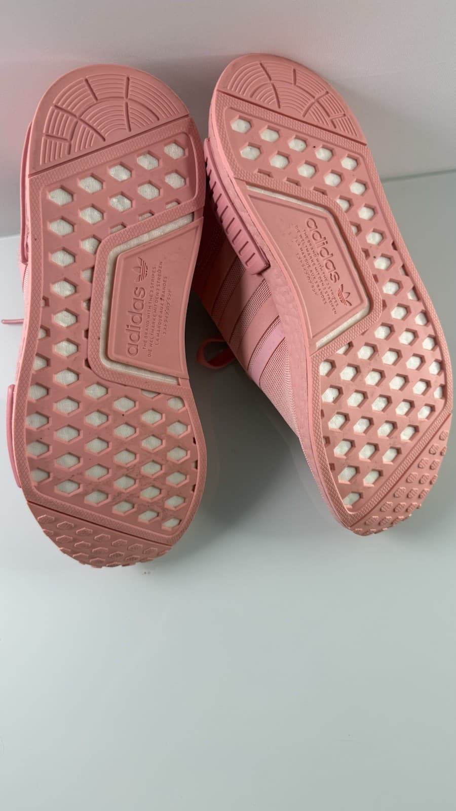 Women’s Adidas NMD R1 Pink Size 6 1/2 - Thumbnail 3