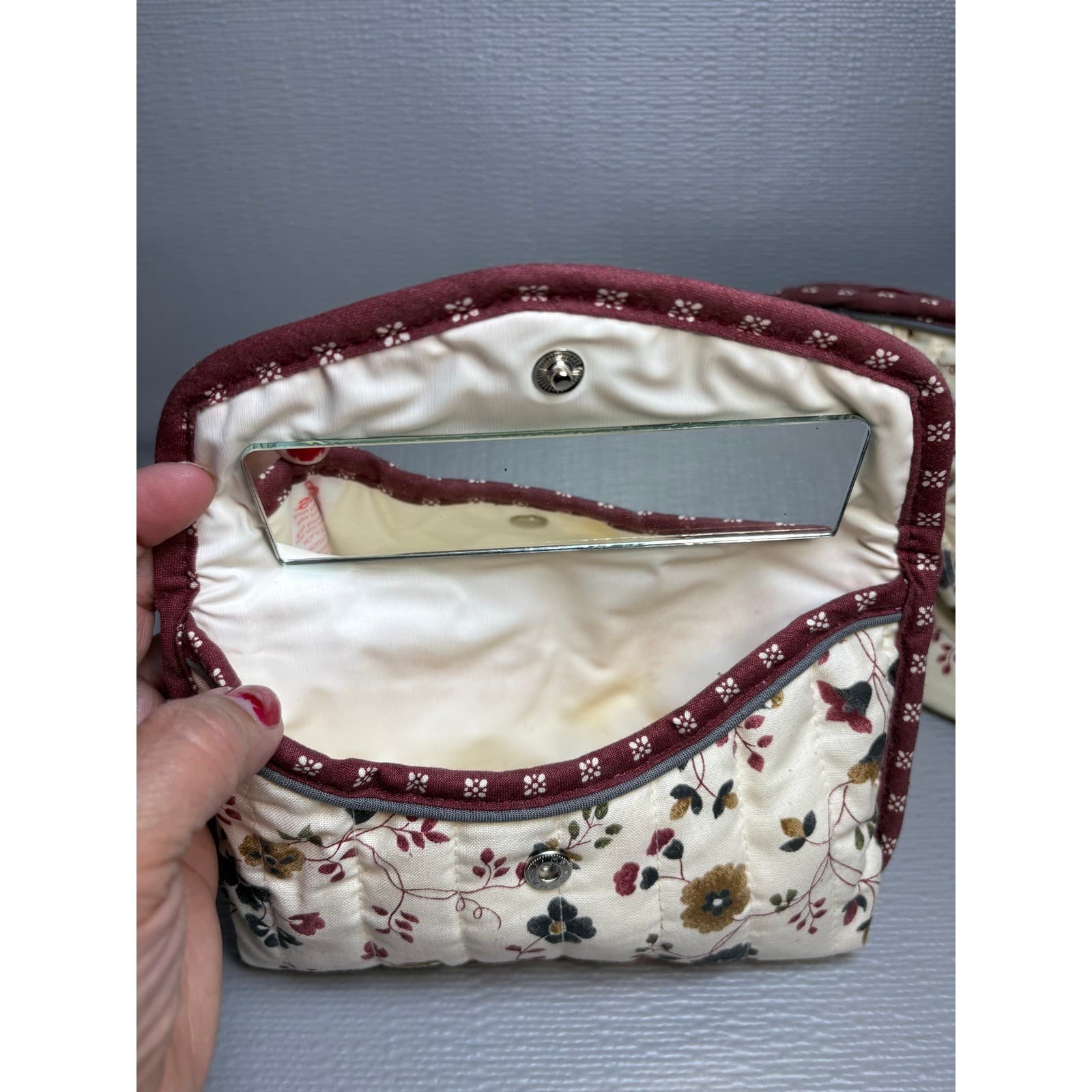 Totes Vintage Style Quilted Floral Makeup Bag & Mirror Pouch Set Cream Burgundy - Thumbnail 4