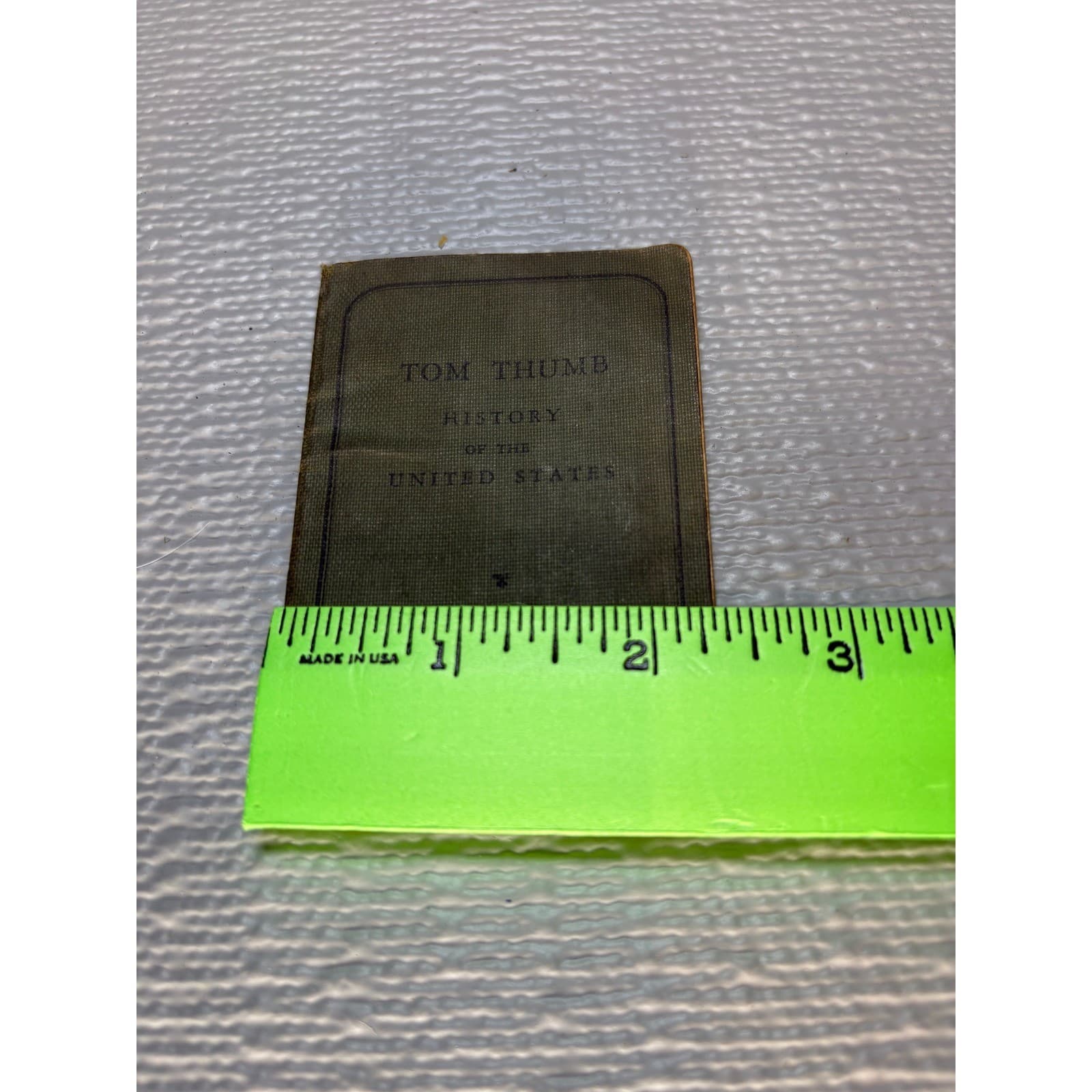 Vintage 1934 Tom Thumb History of the United States Miniature Book 4th Edition - Thumbnail 6