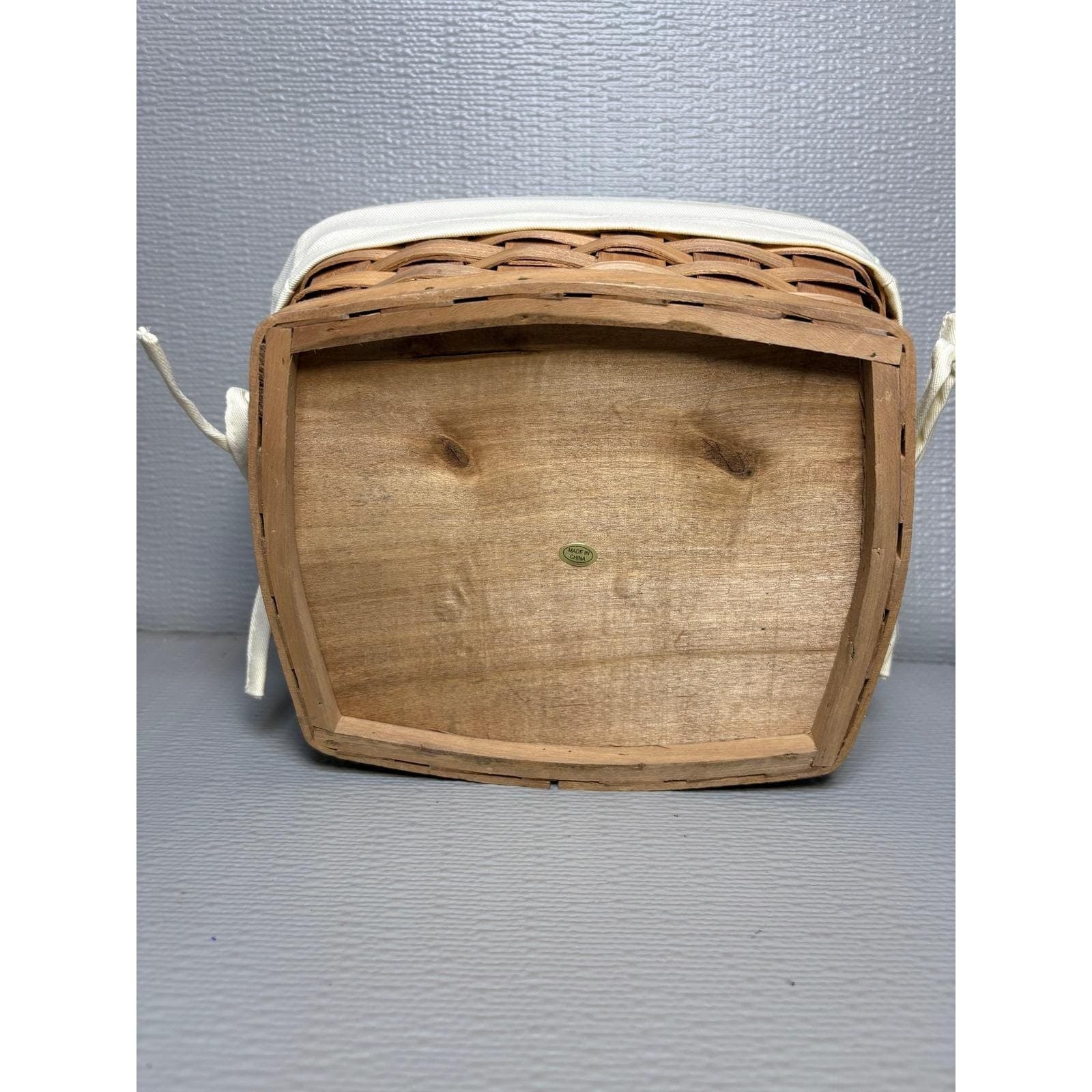 Vintage Longaberger Noel wicker Basket with Embroidered Fabric Liner Brown - Thumbnail 5