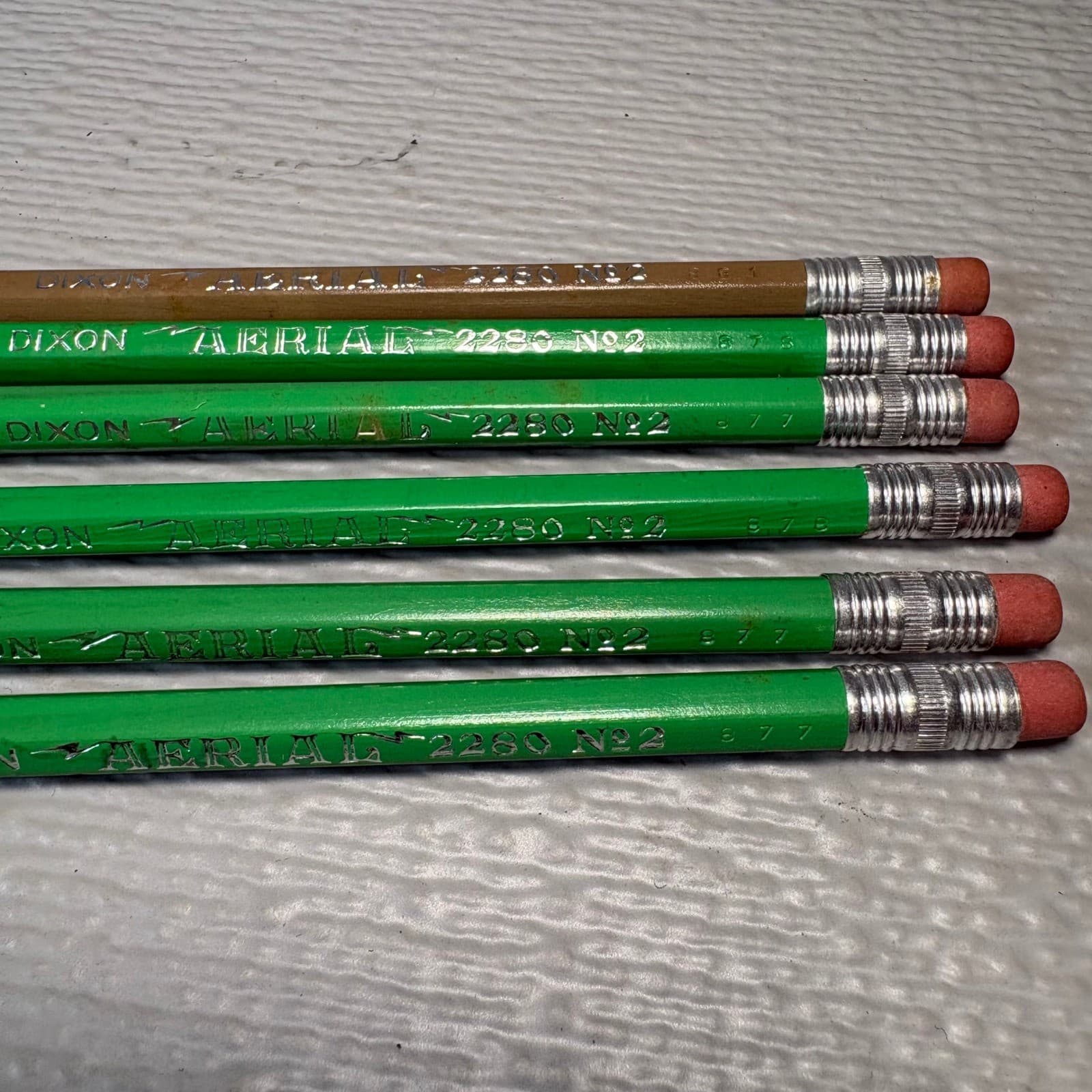 Vintage Dixon Aerial 2280 No 2 Pencils Green Natural Wood Made in USA Lot of 6 - Thumbnail 2