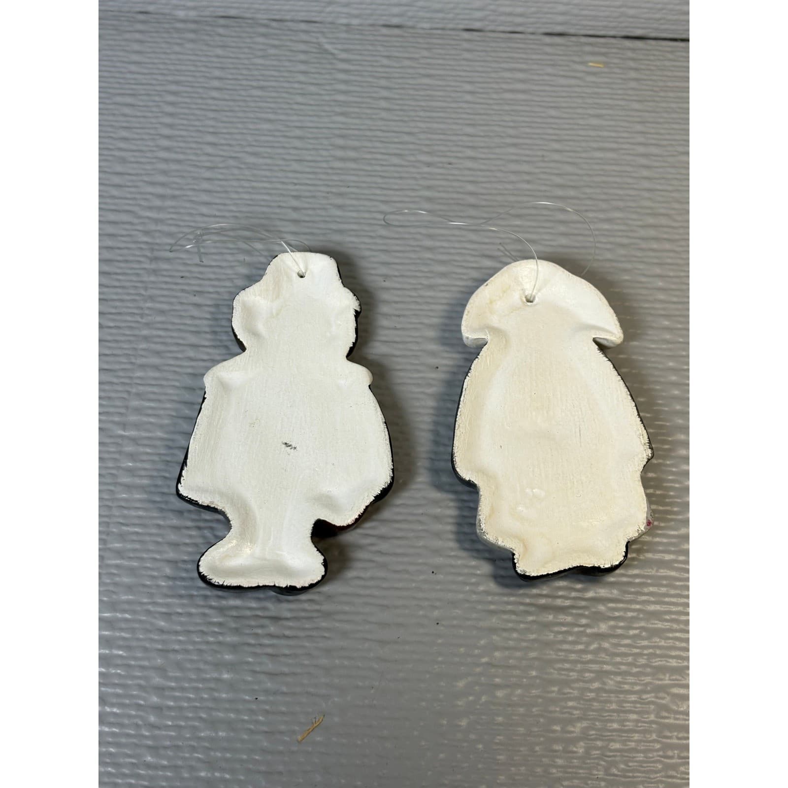 Vintage Style Ceramic Pilgrim Thanksgiving Ornaments Set of 2 Hand Painted 3.5" - Thumbnail 2